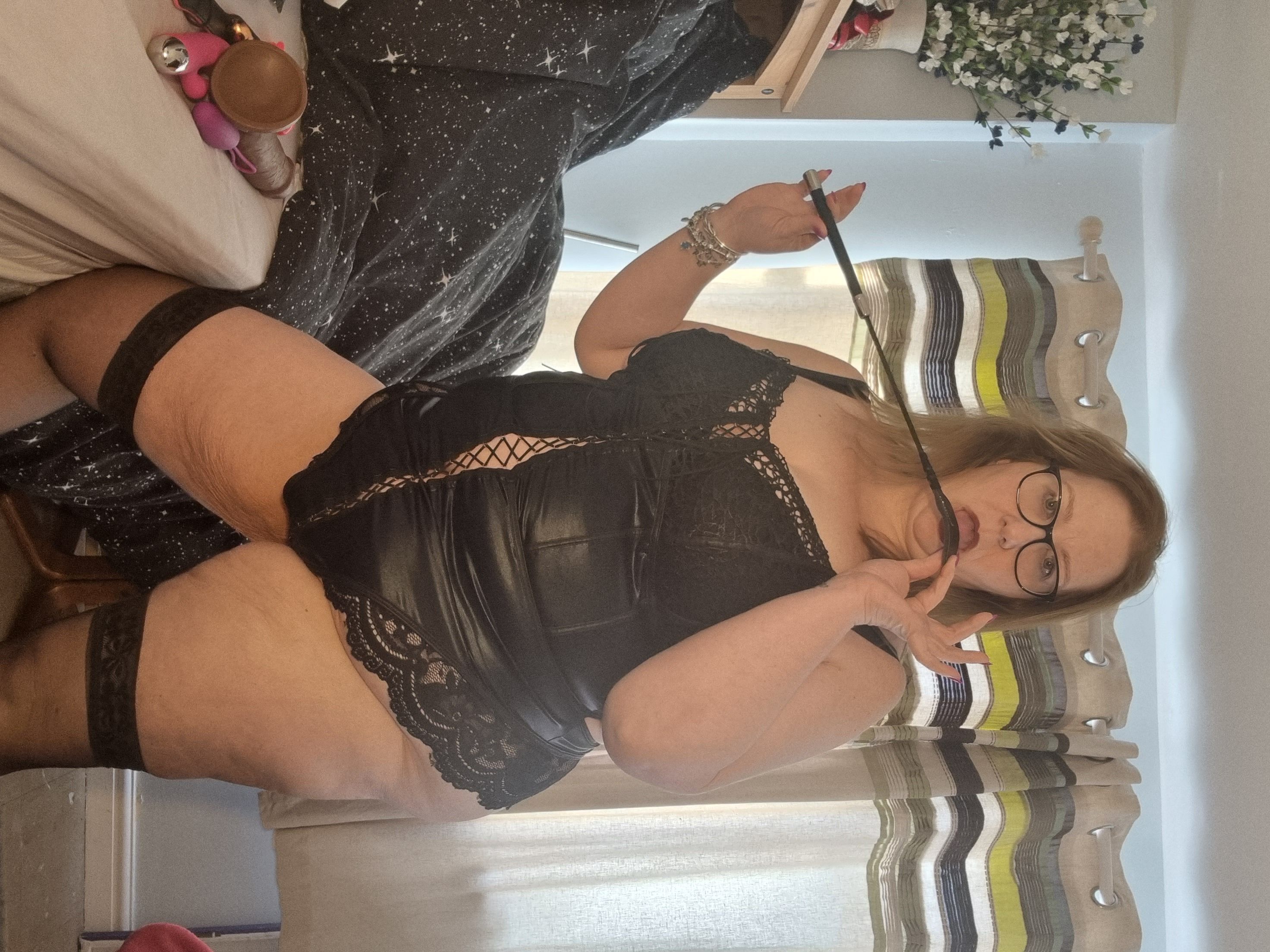 https://cdn.adultwork.com/gallery/G13/9711417.jpg