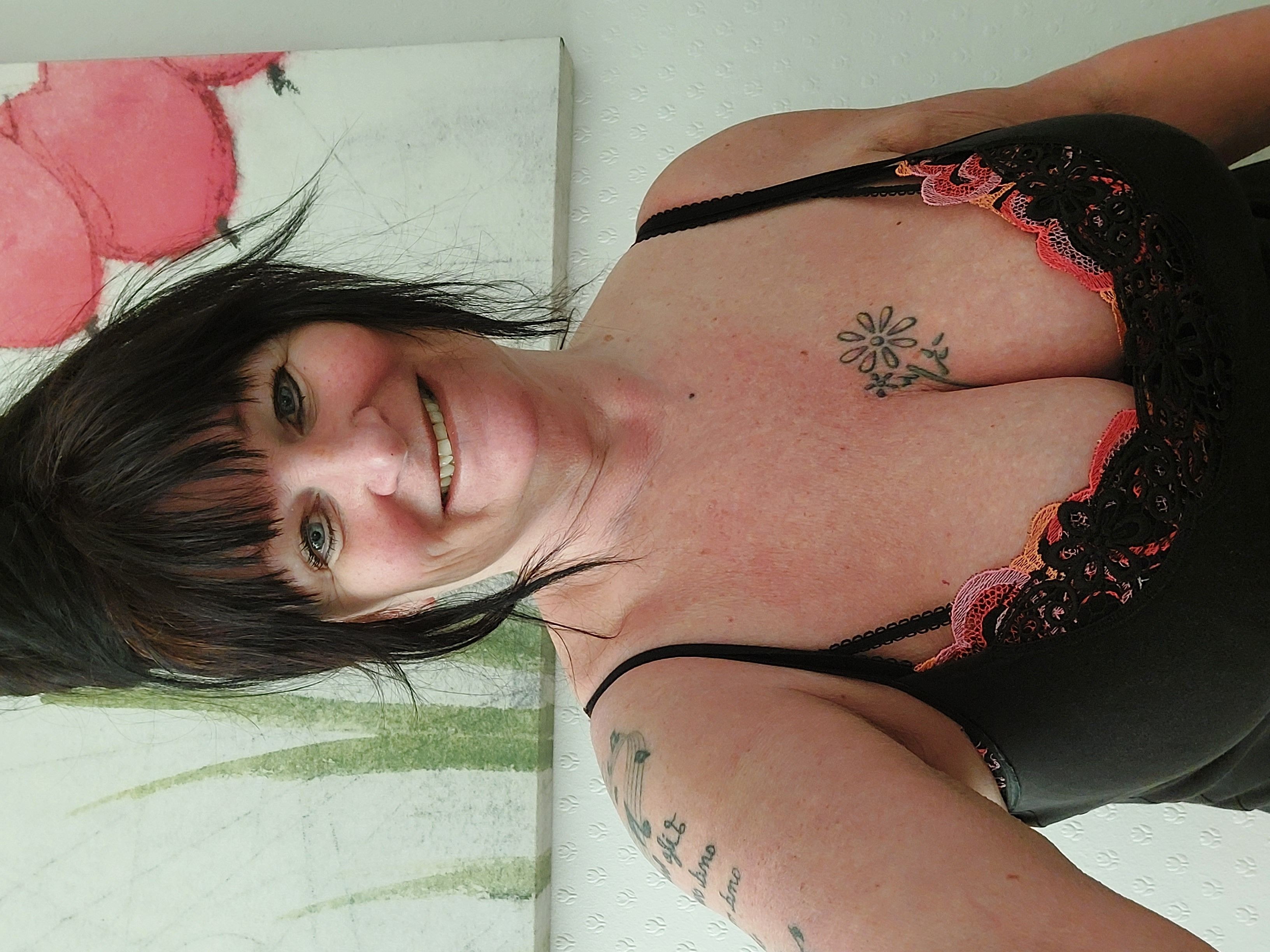 https://cdn.adultwork.com/gallery/G13/9757757.jpg