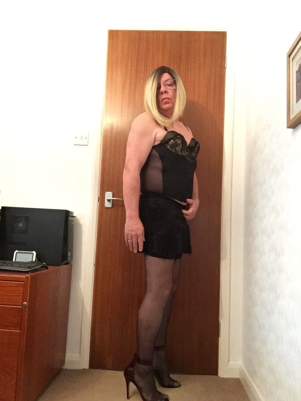 https://cdn.adultwork.com/gallery/G13/9759850.jpg