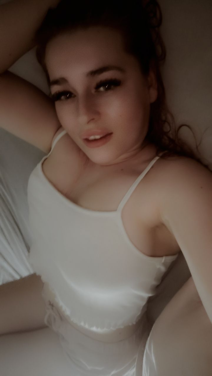 https://cdn.adultwork.com/gallery/G13/9761484.jpg