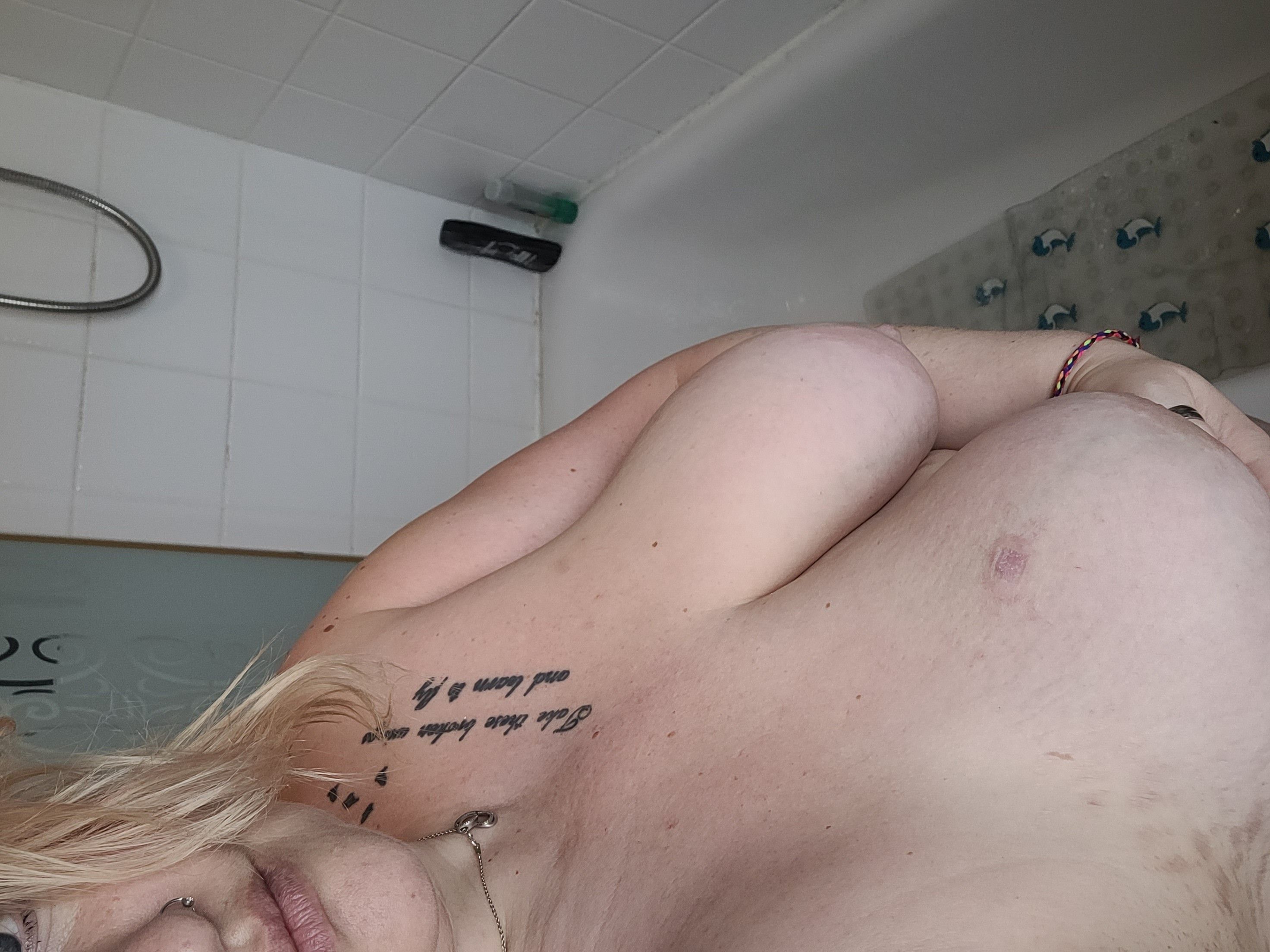 https://cdn.adultwork.com/gallery/G13/9762243.jpg