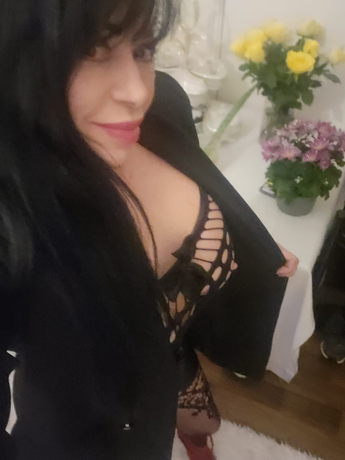 https://cdn.adultwork.com/gallery/G13/9763844.jpg