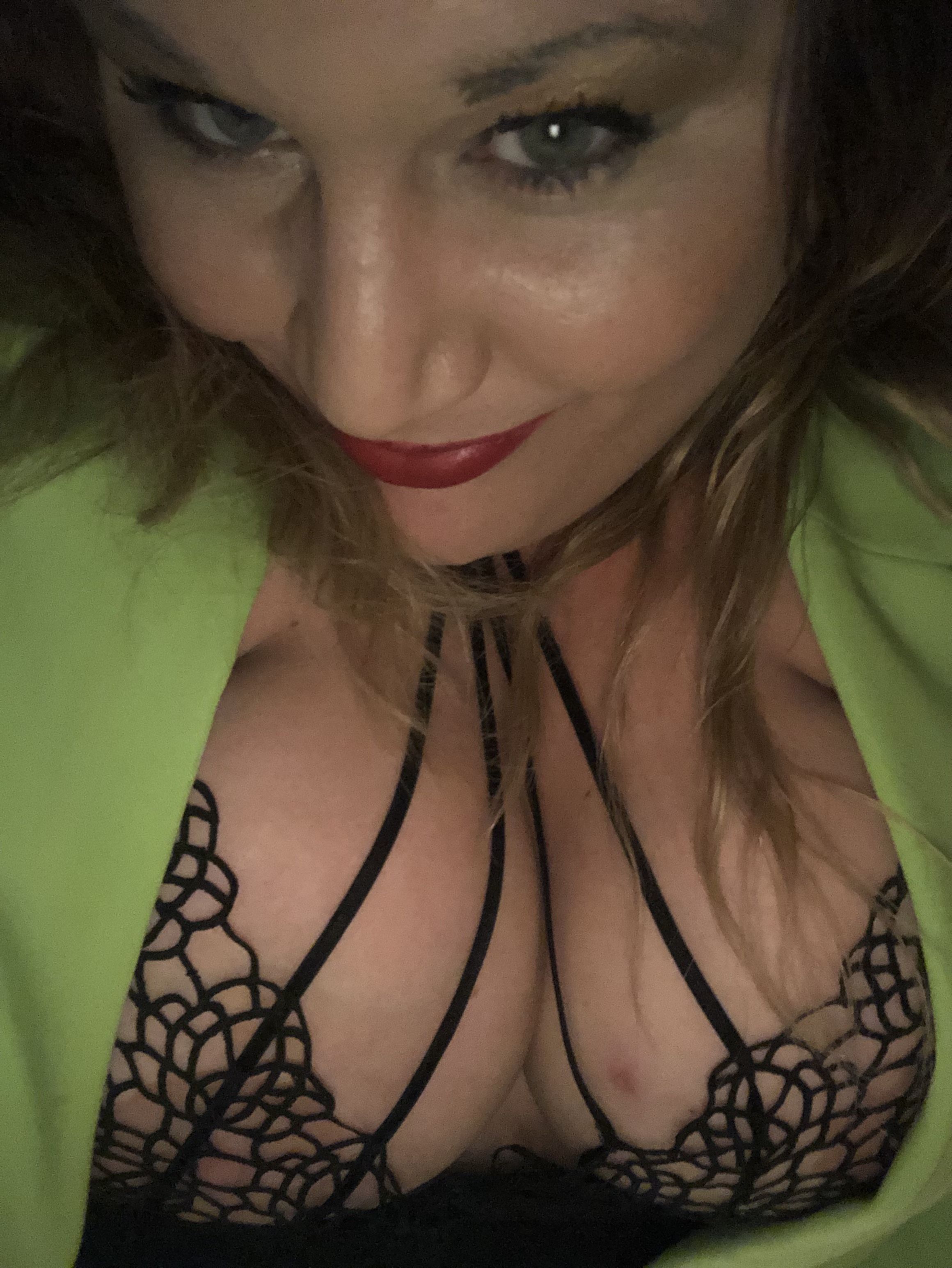 https://cdn.adultwork.com/gallery/G13/9773959.jpg