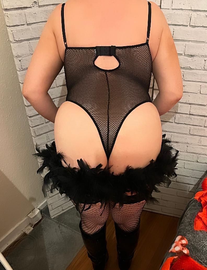 https://cdn.adultwork.com/gallery/G13/9774279.jpg