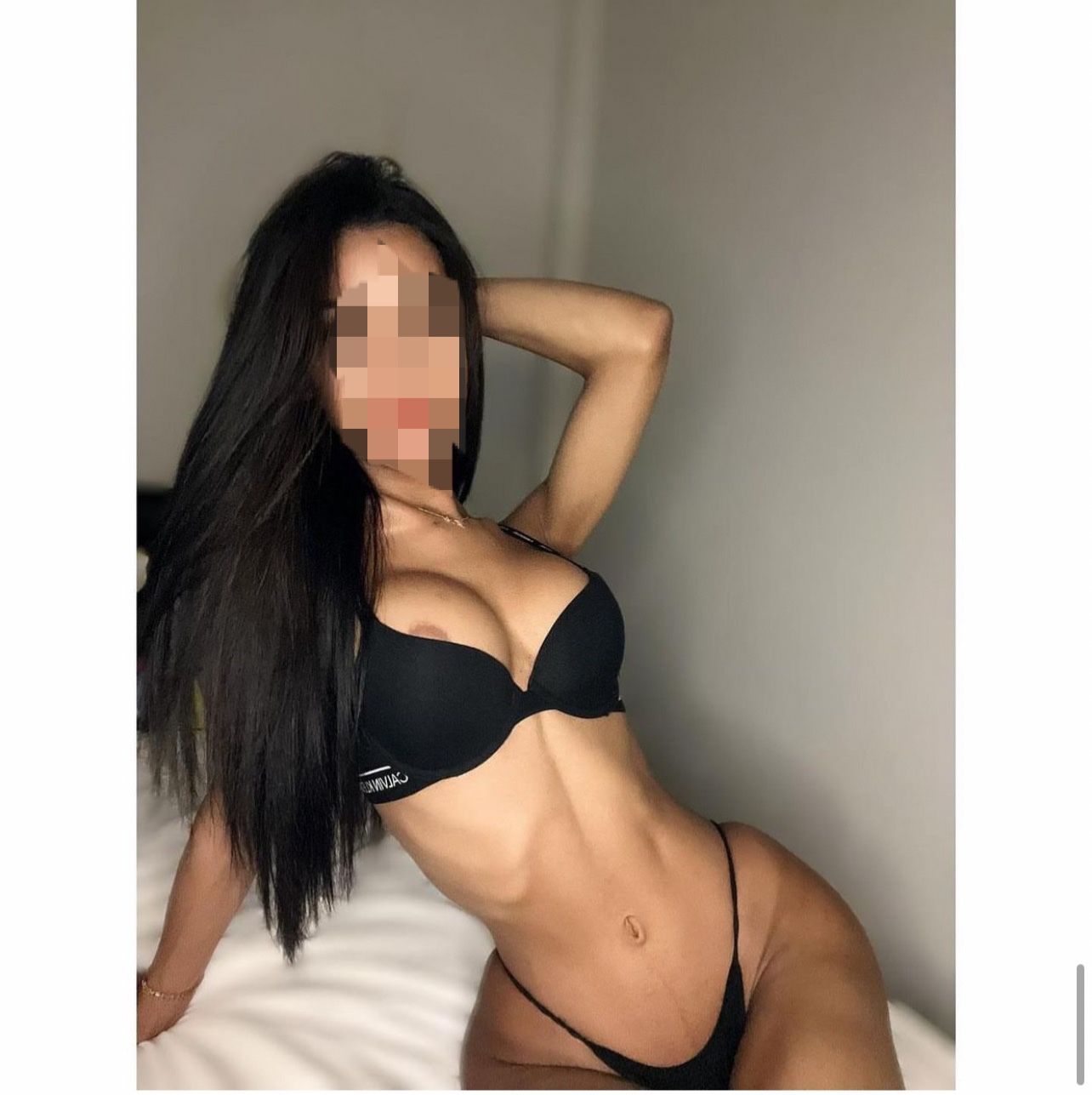 https://cdn.adultwork.com/gallery/G13/9791725.jpg