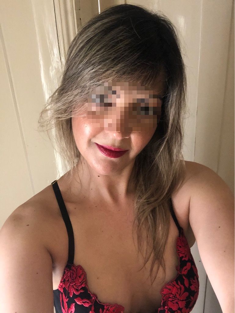 https://cdn.adultwork.com/gallery/G13/9792565.jpg