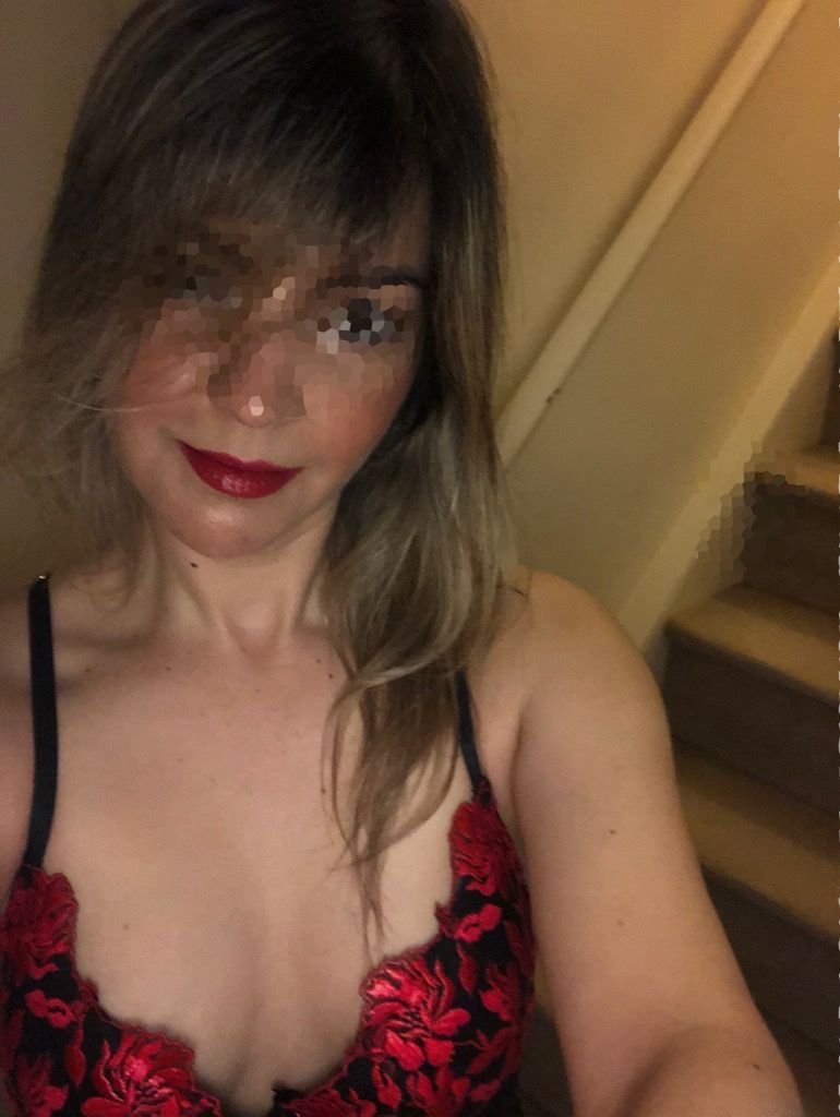 https://cdn.adultwork.com/gallery/G13/9792757.jpg