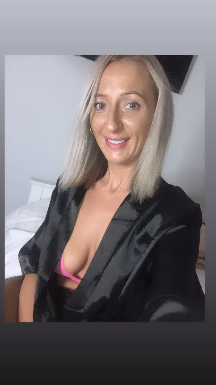 https://cdn.adultwork.com/gallery/G13/9793792.jpg