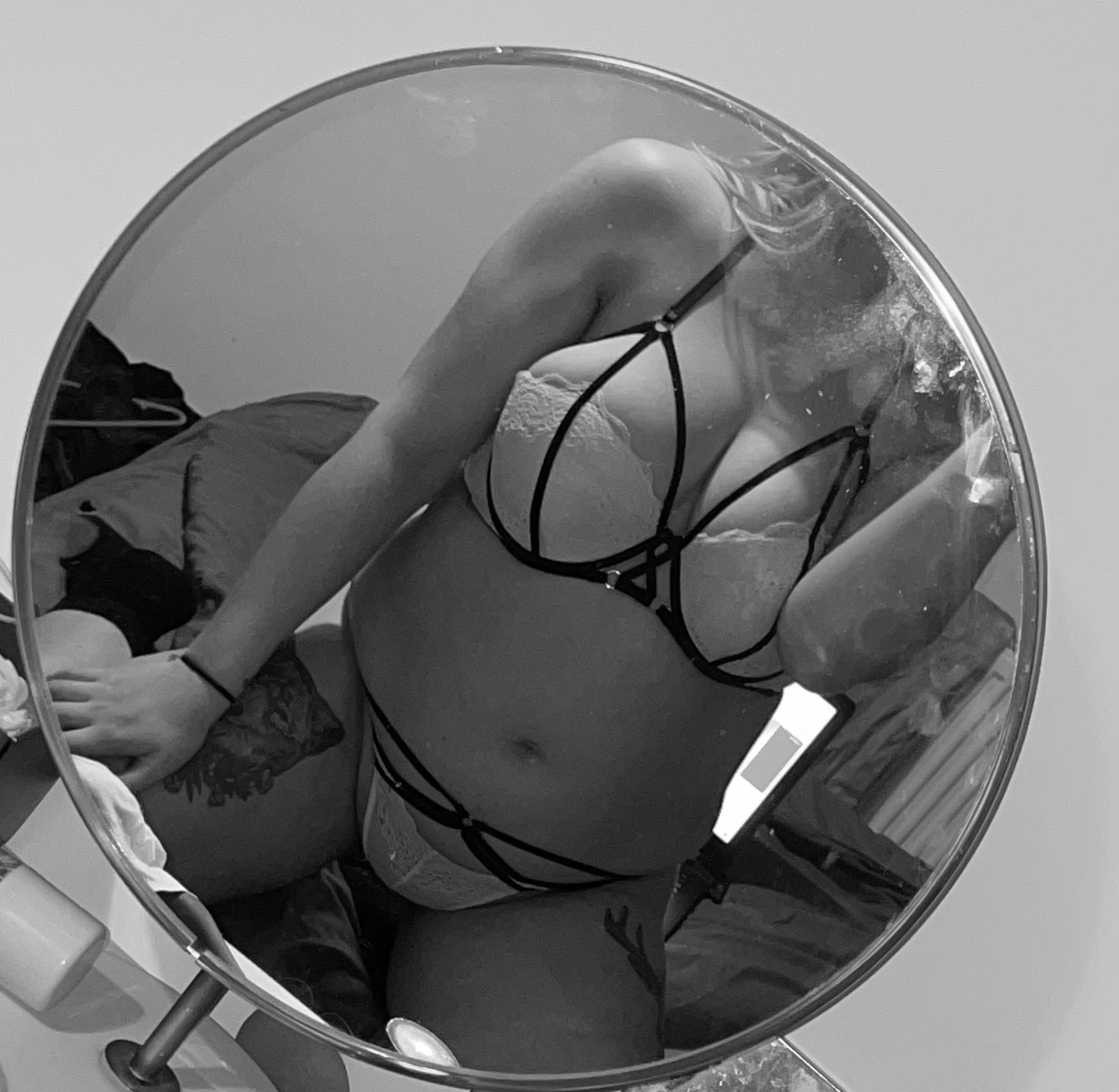 https://cdn.adultwork.com/gallery/G13/9803106.jpg