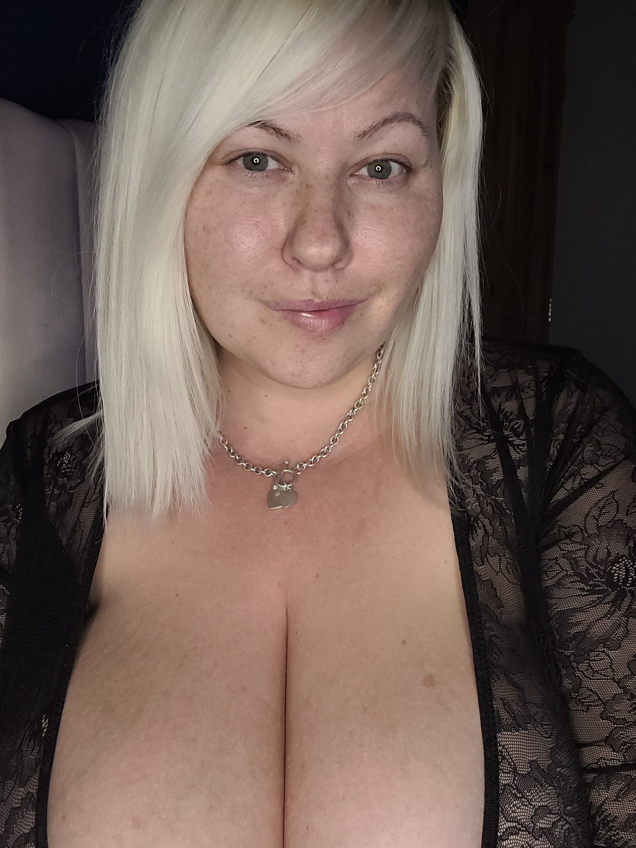 https://cdn.adultwork.com/gallery/G13/9813266.jpg