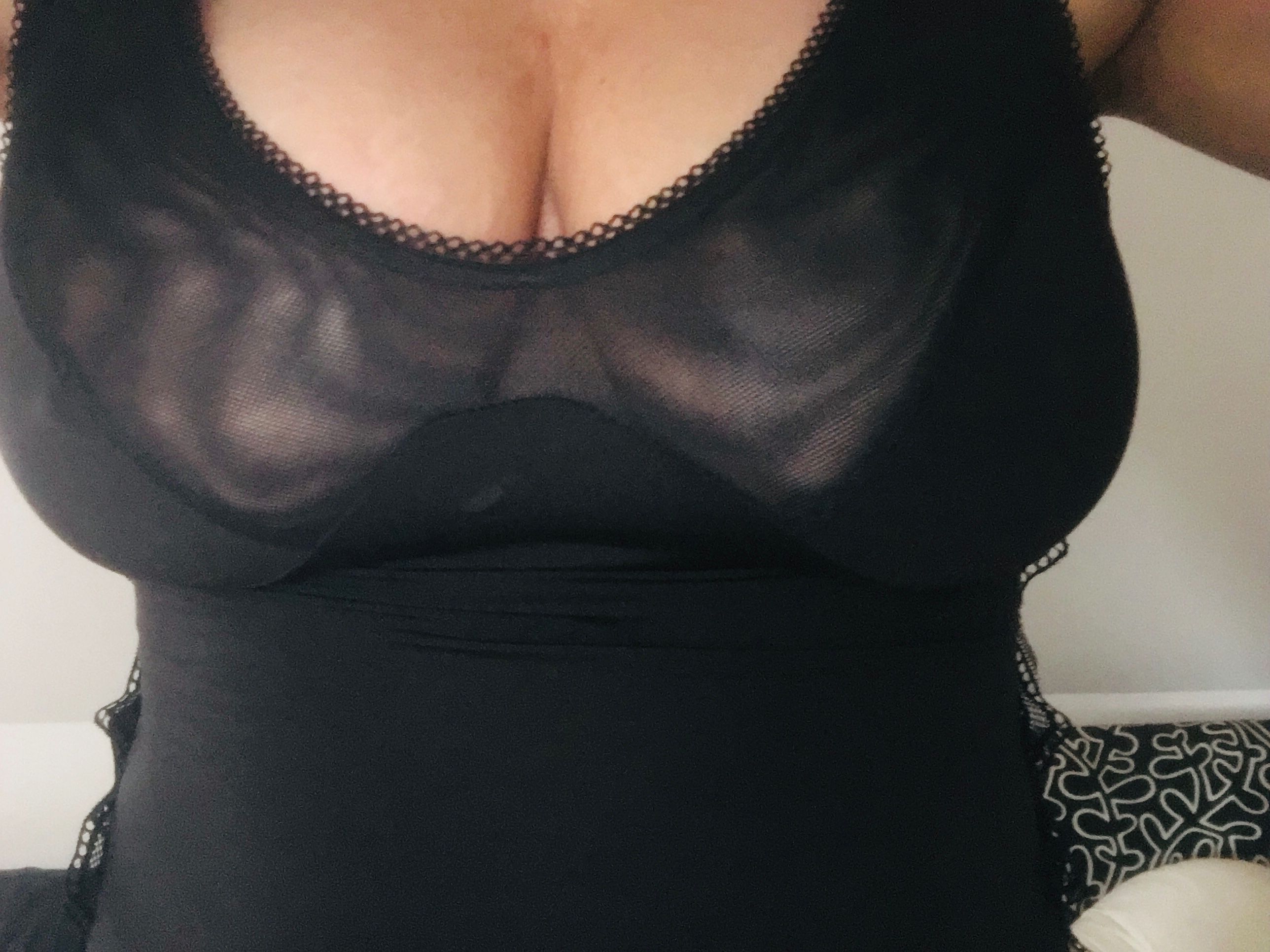 https://cdn.adultwork.com/gallery/G13/9890574.jpg