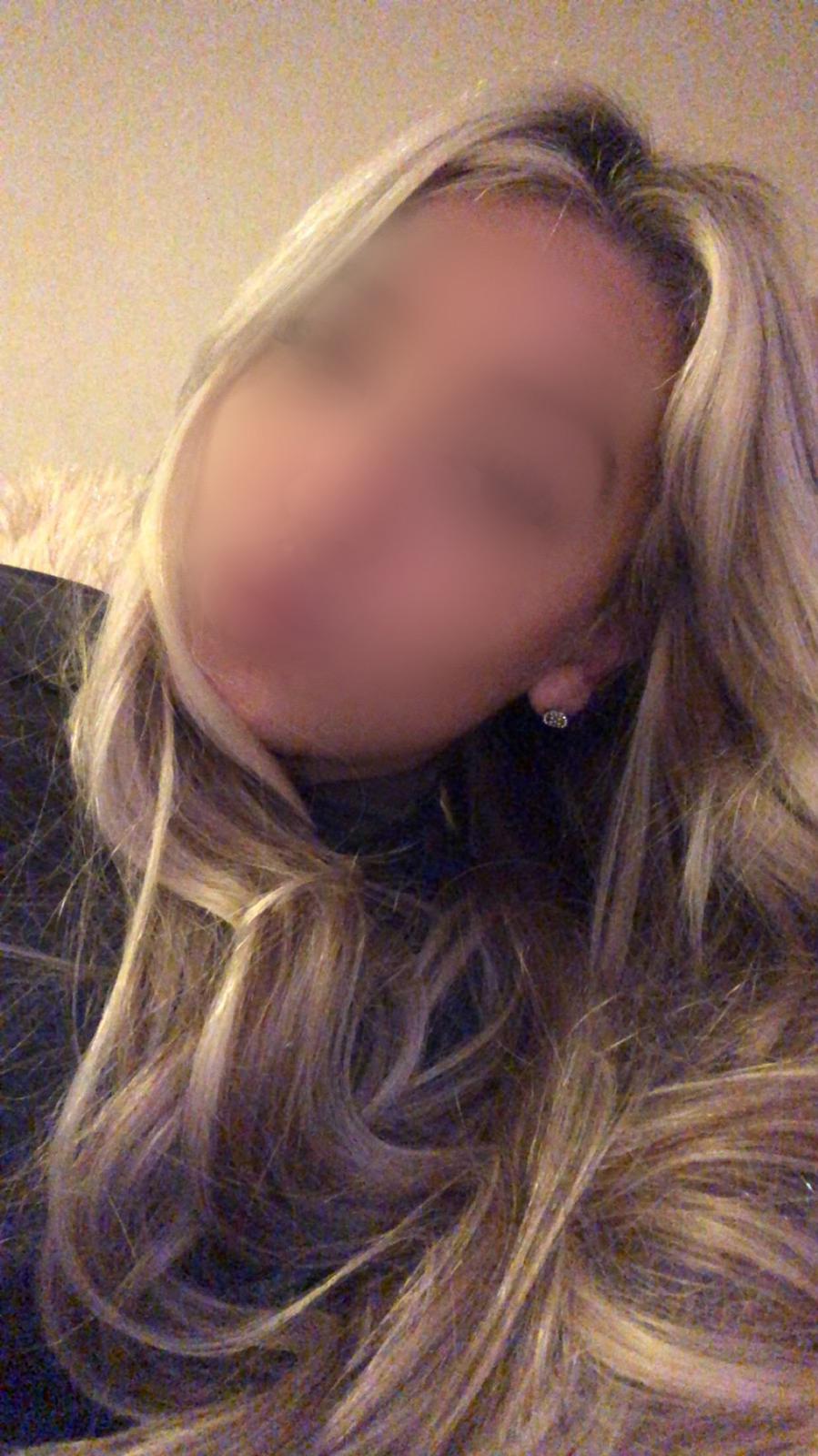 https://cdn.adultwork.com/gallery/G14/10363973.jpg