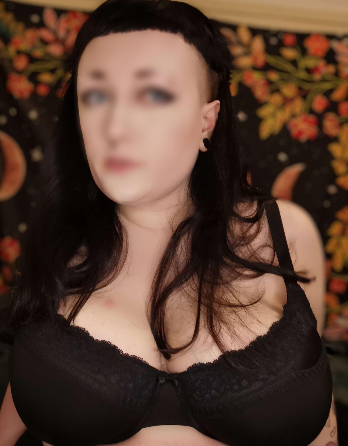 https://cdn.adultwork.com/gallery/G14/10364118.jpg