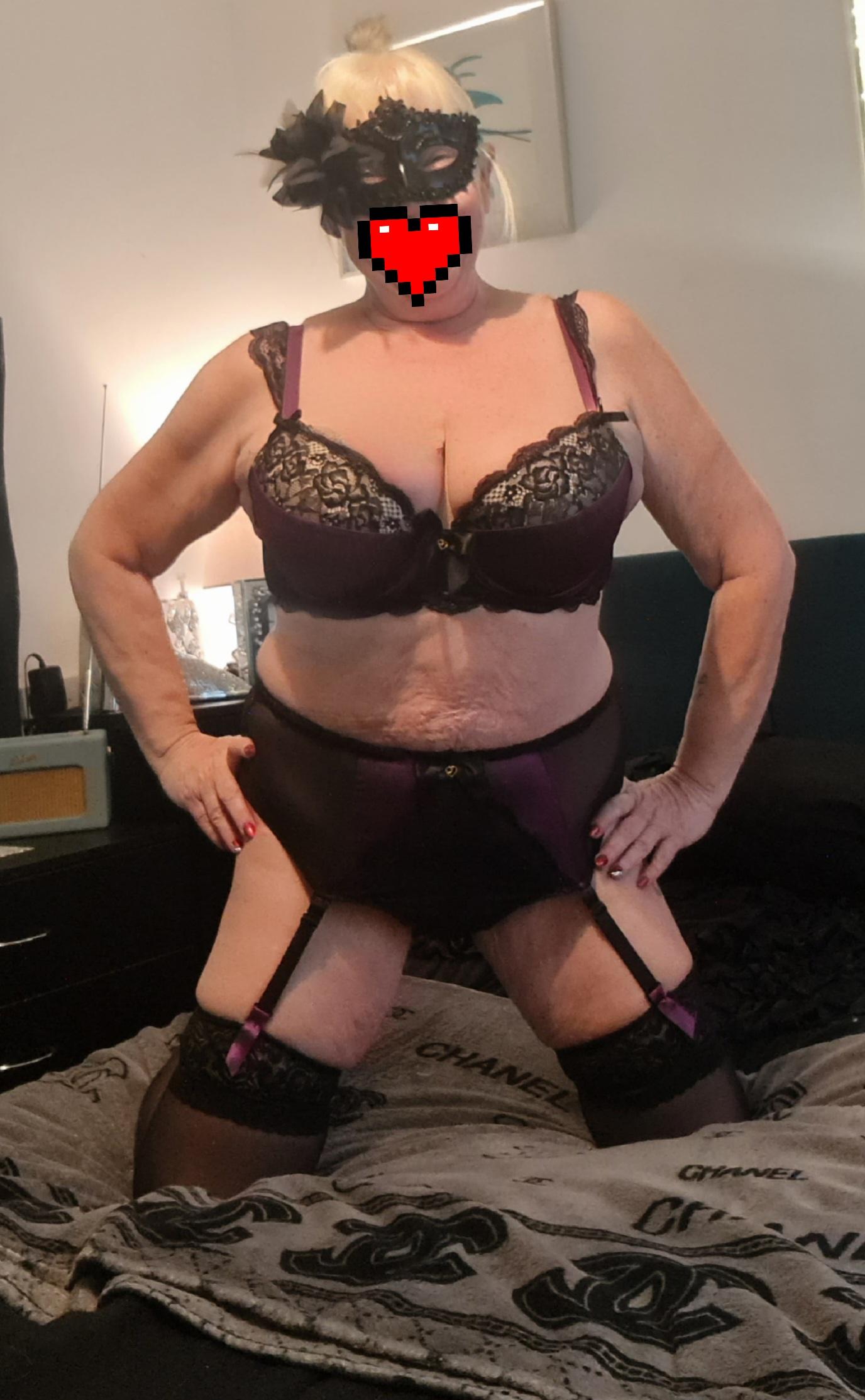 https://cdn.adultwork.com/gallery/G14/10450424.jpg