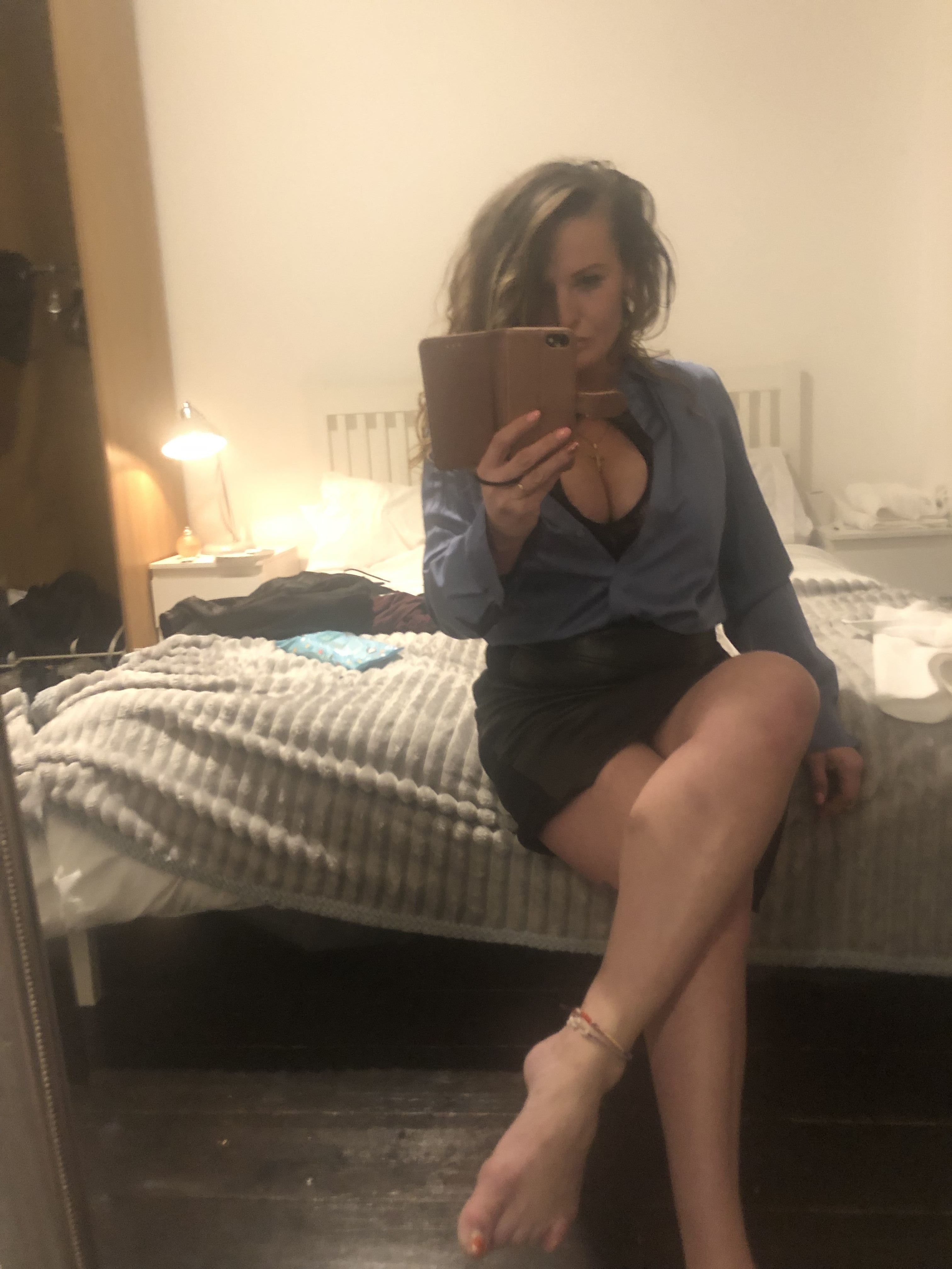 https://cdn.adultwork.com/gallery/G14/10450648.jpg