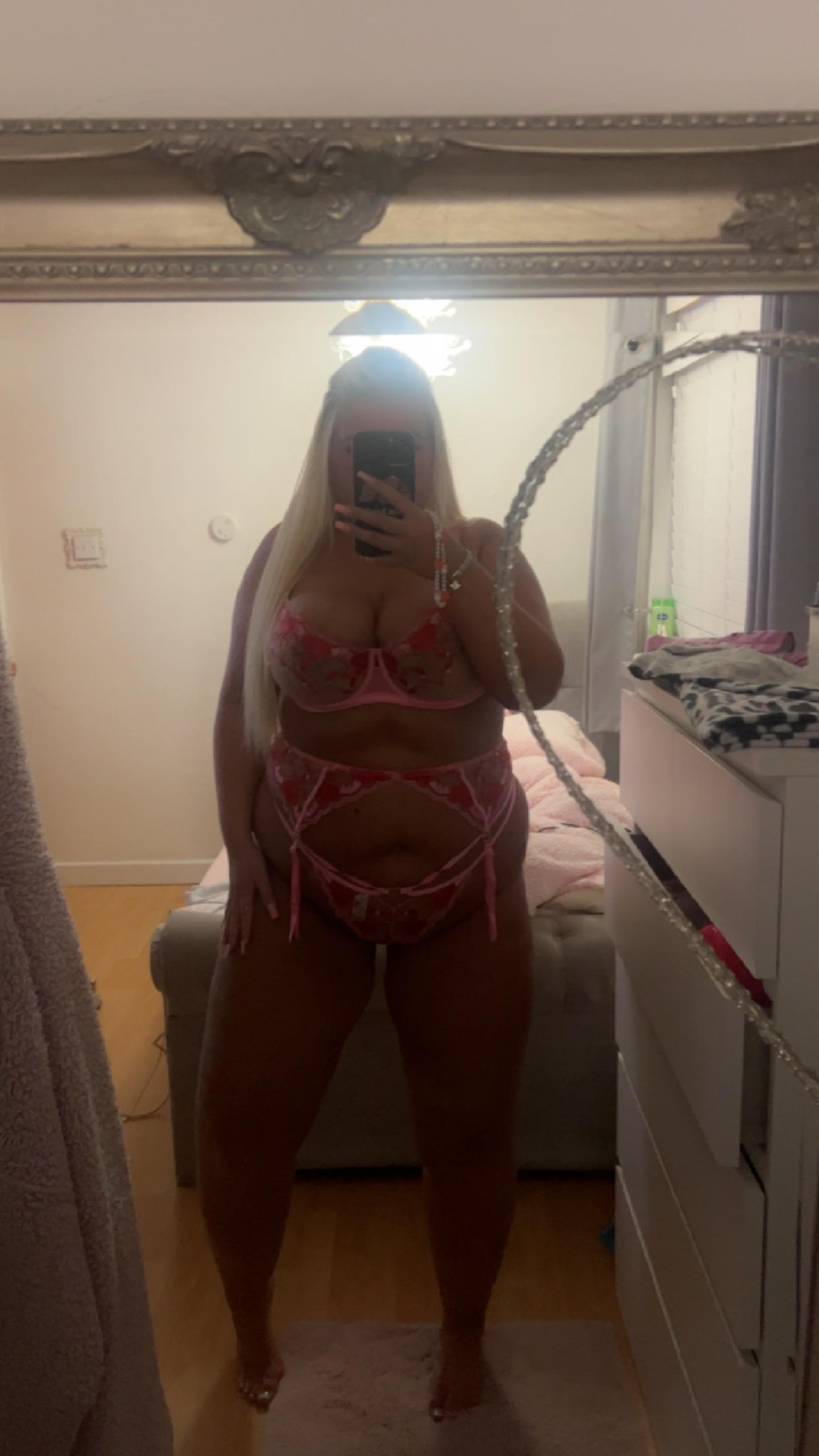 https://cdn.adultwork.com/gallery/G14/10450847.jpg