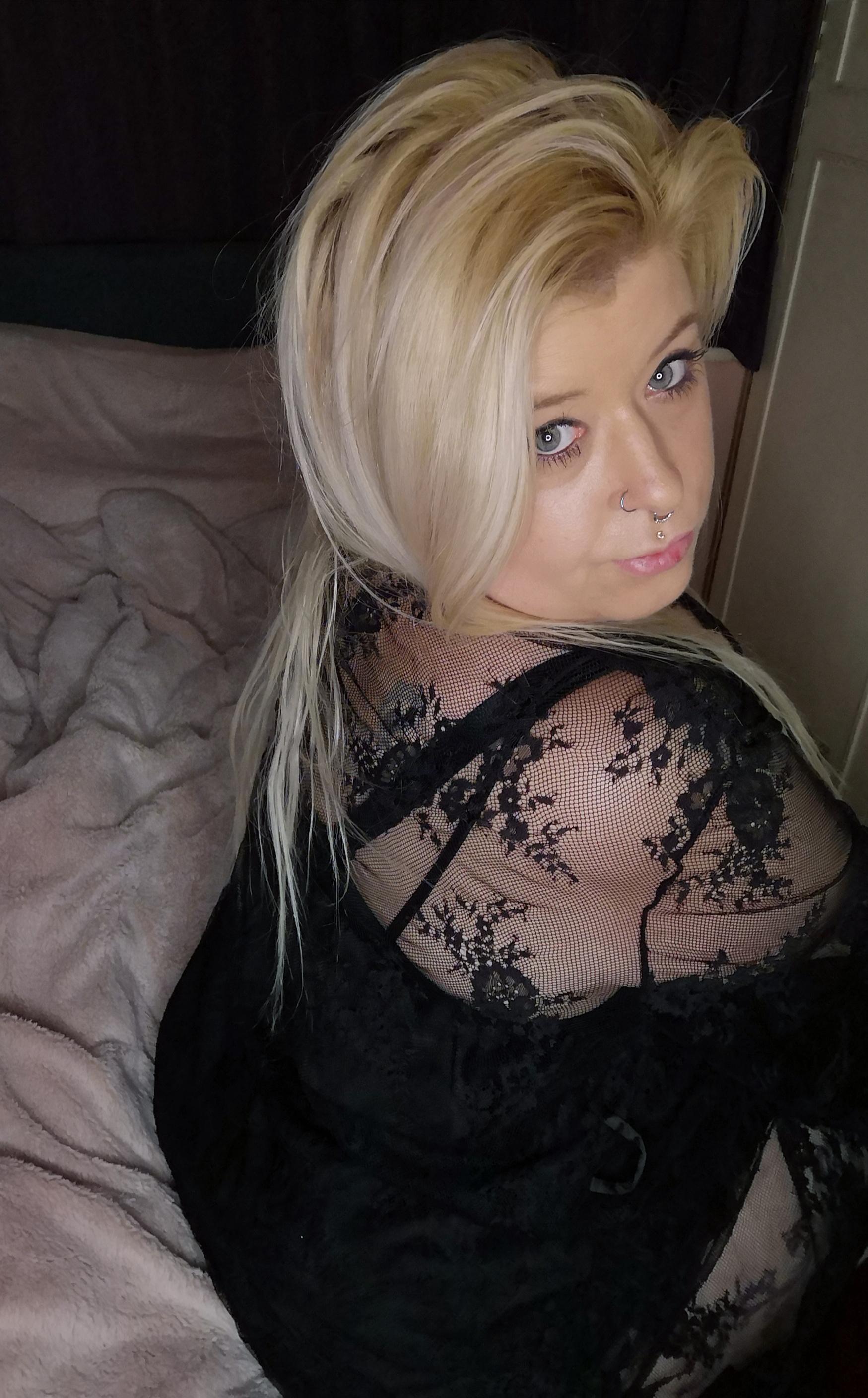 https://cdn.adultwork.com/gallery/G14/10470538.jpg