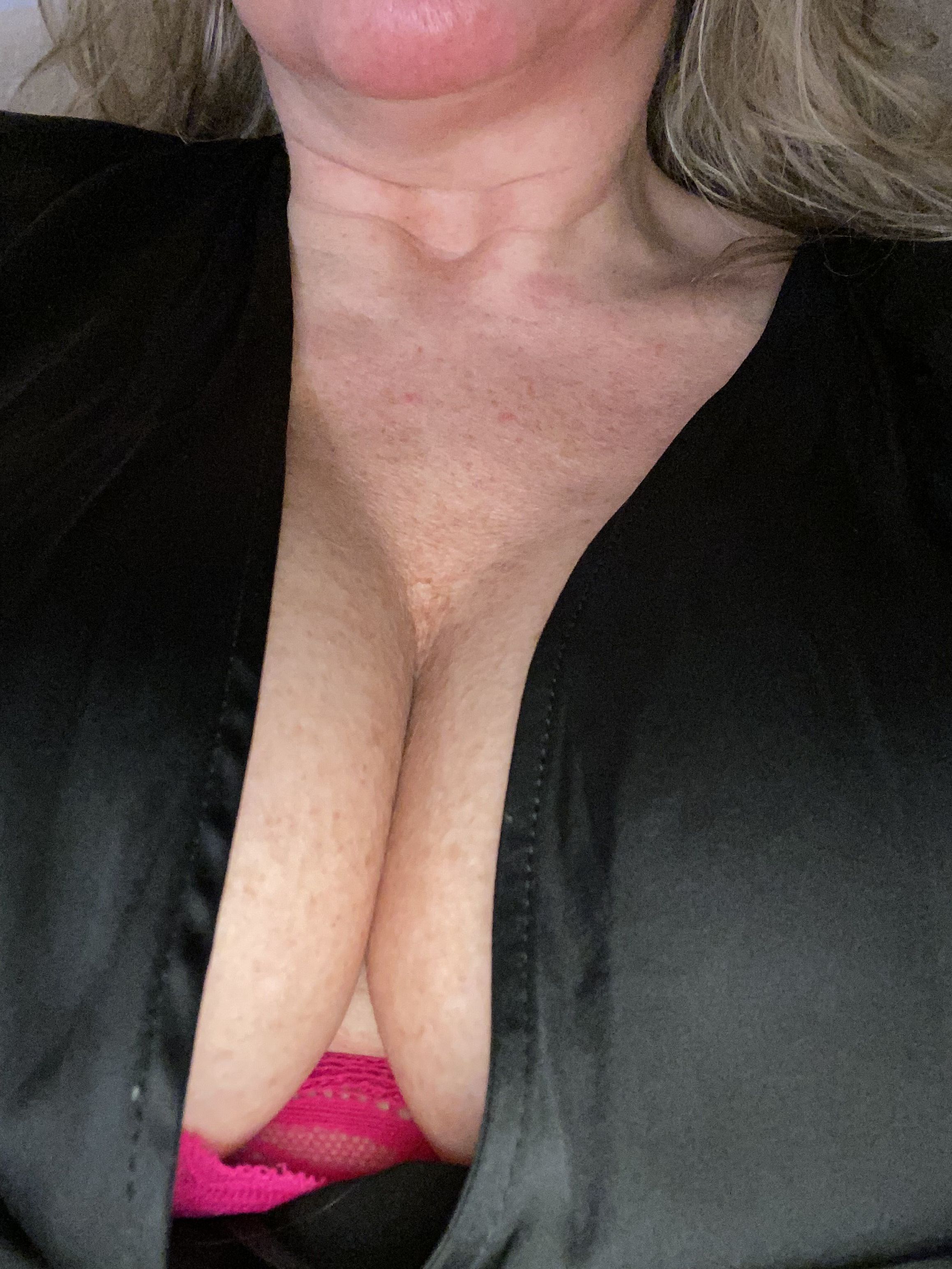 https://cdn.adultwork.com/gallery/G14/10470958.jpg