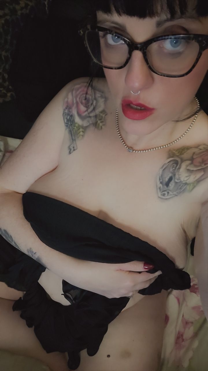 https://cdn.adultwork.com/gallery/G14/10475104.jpg