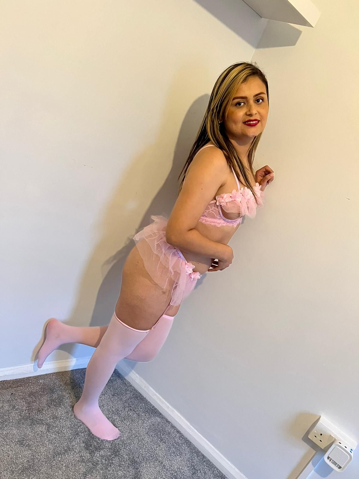 https://cdn.adultwork.com/gallery/G14/10480460.jpg