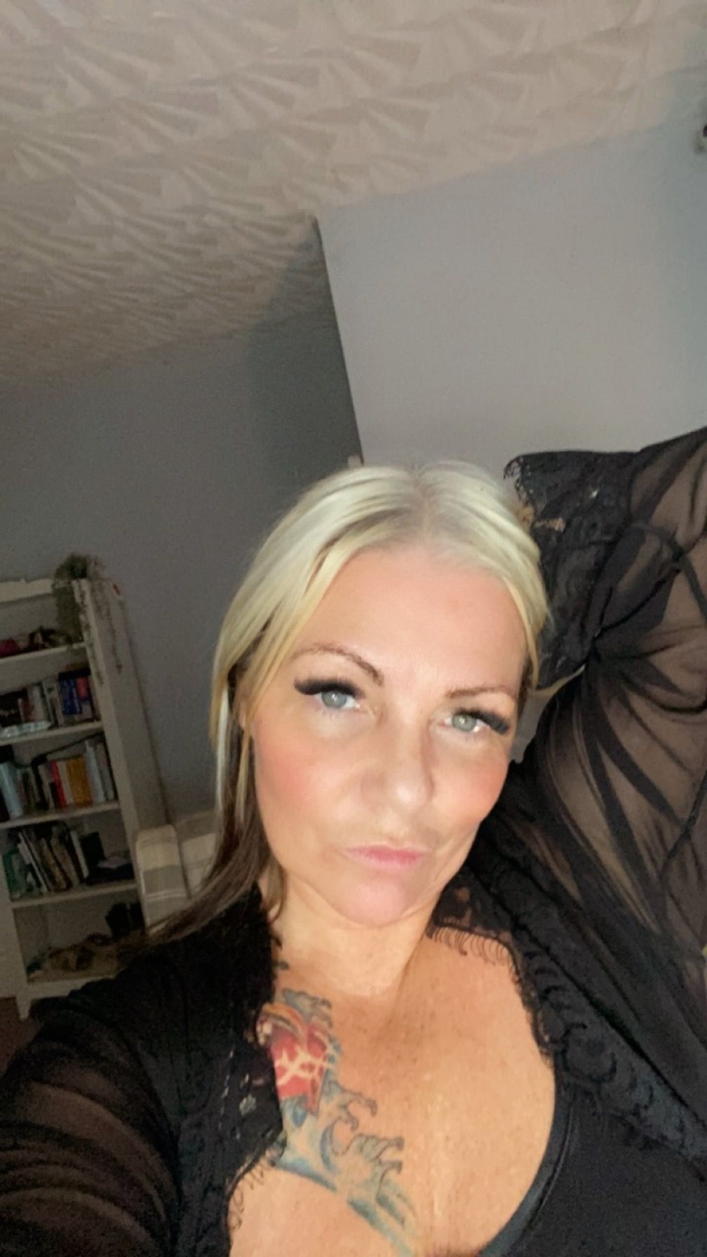 https://cdn.adultwork.com/gallery/G14/10480881.jpg