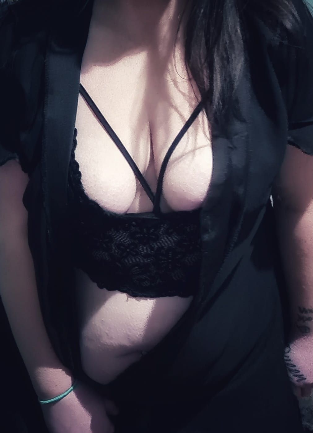 https://cdn.adultwork.com/gallery/G14/10483817.jpg