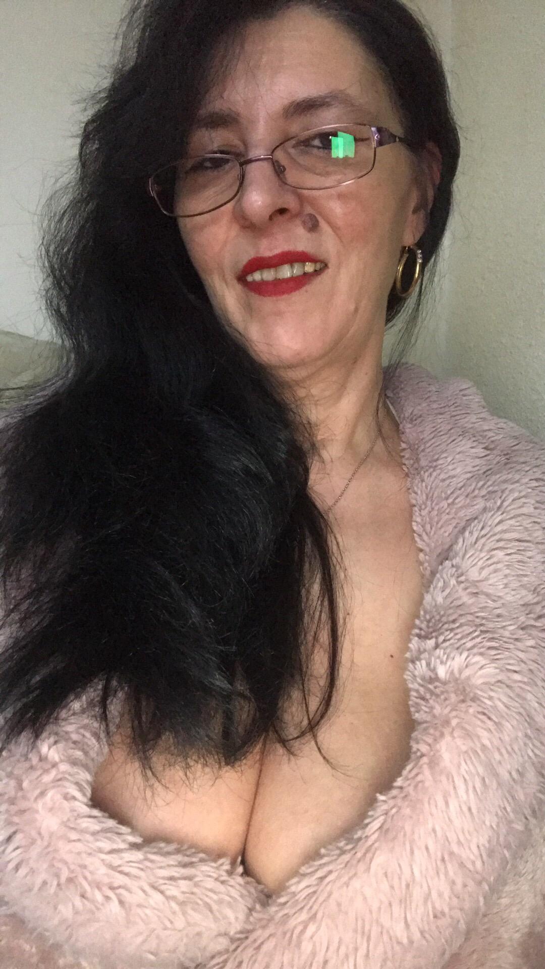 https://cdn.adultwork.com/gallery/G14/10487356.jpg