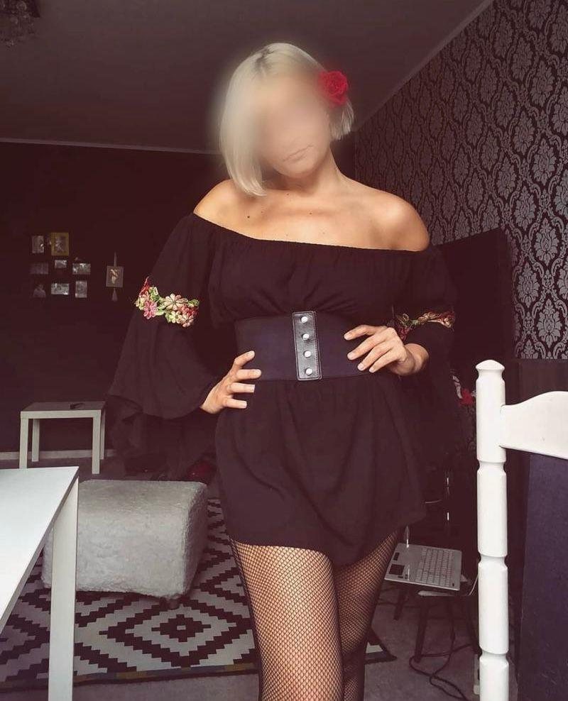 https://cdn.adultwork.com/gallery/G14/10487925.jpg