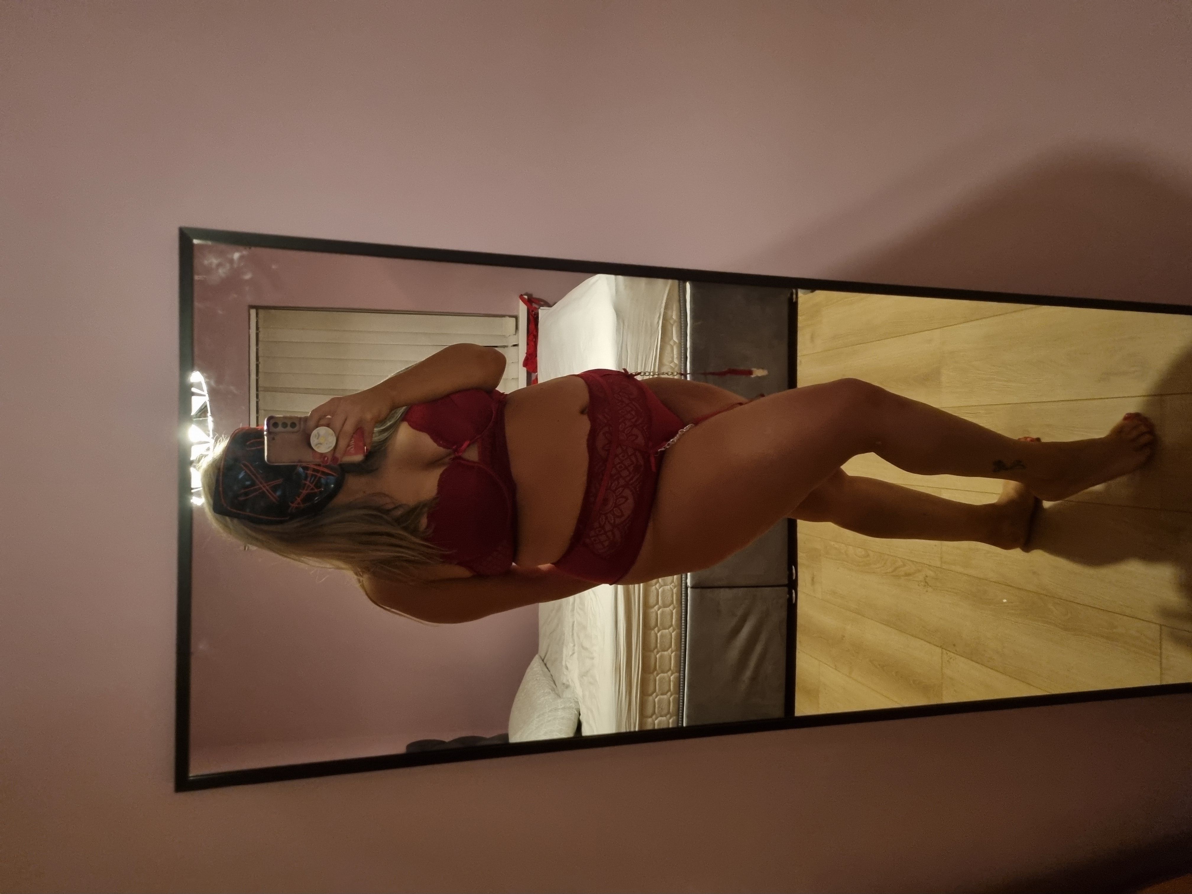 https://cdn.adultwork.com/gallery/G14/10489124.jpg