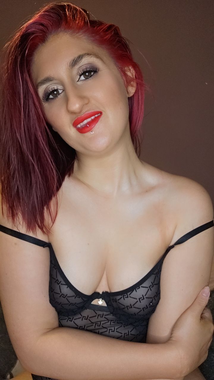 https://cdn.adultwork.com/gallery/G14/10489221.jpg