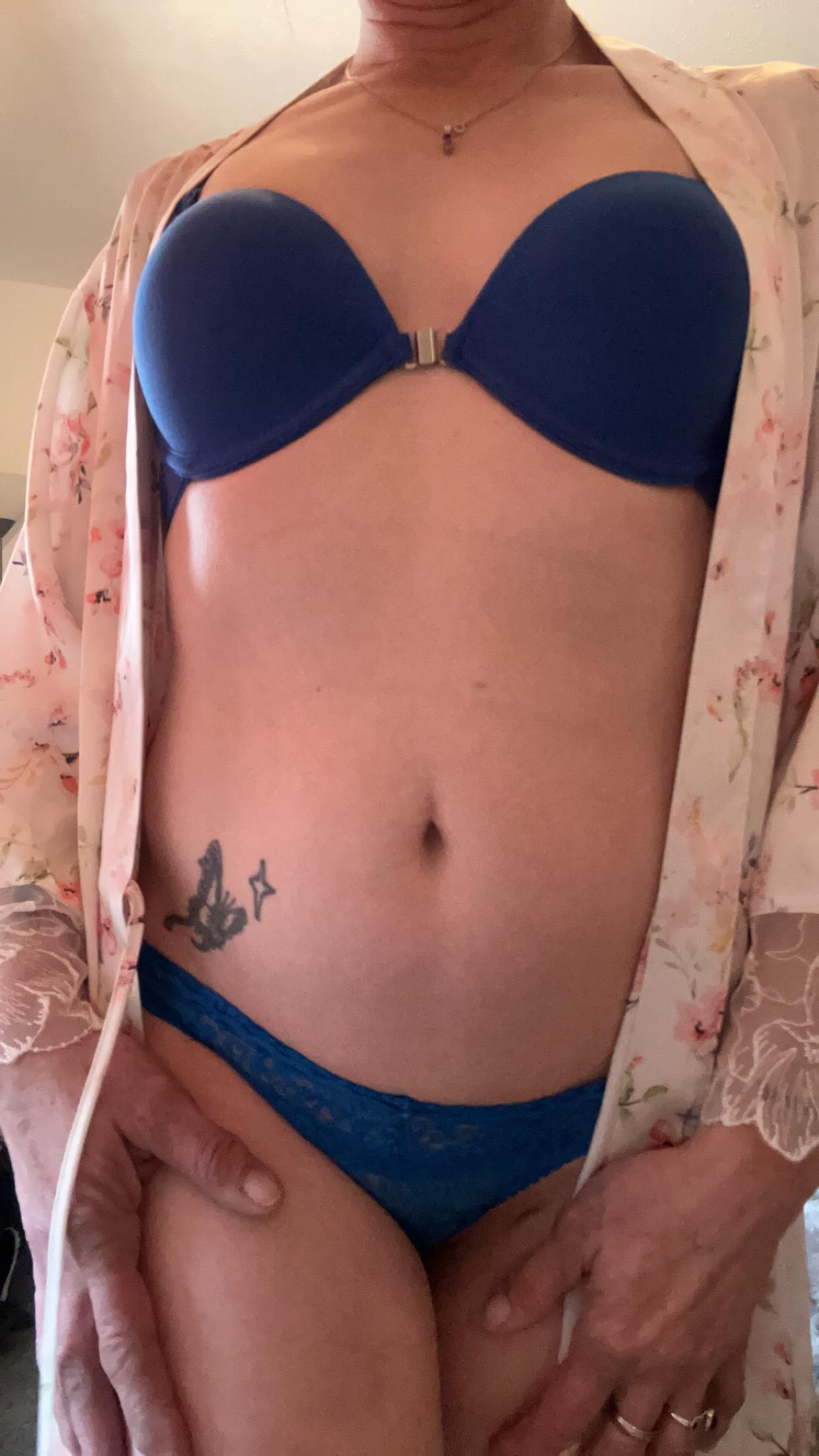 https://cdn.adultwork.com/gallery/G14/10489745.jpg