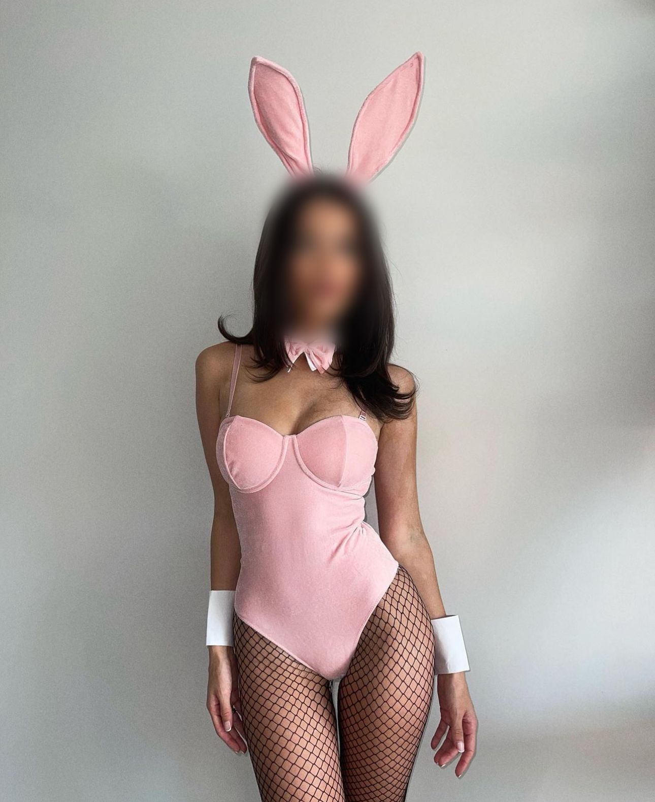 https://cdn.adultwork.com/gallery/G14/10512316.jpg