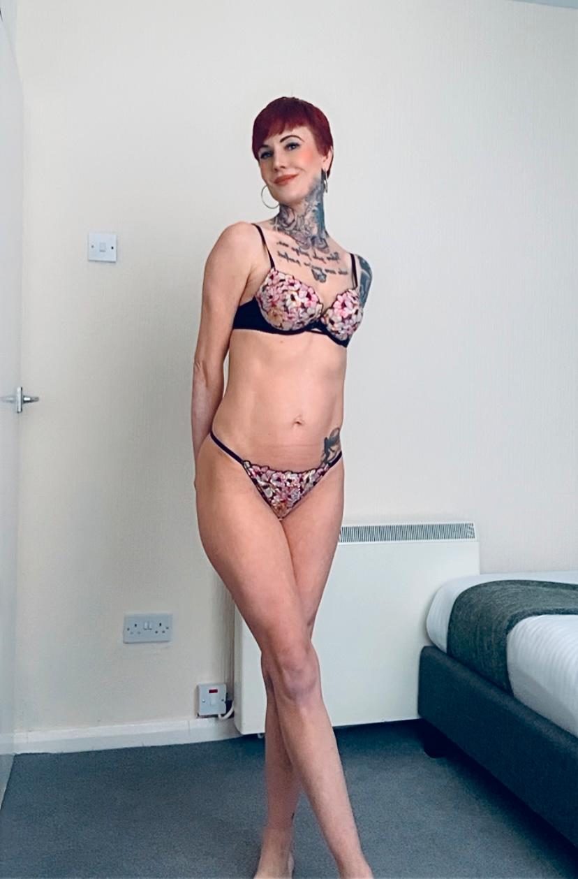 https://cdn.adultwork.com/gallery/G14/10600070.jpg