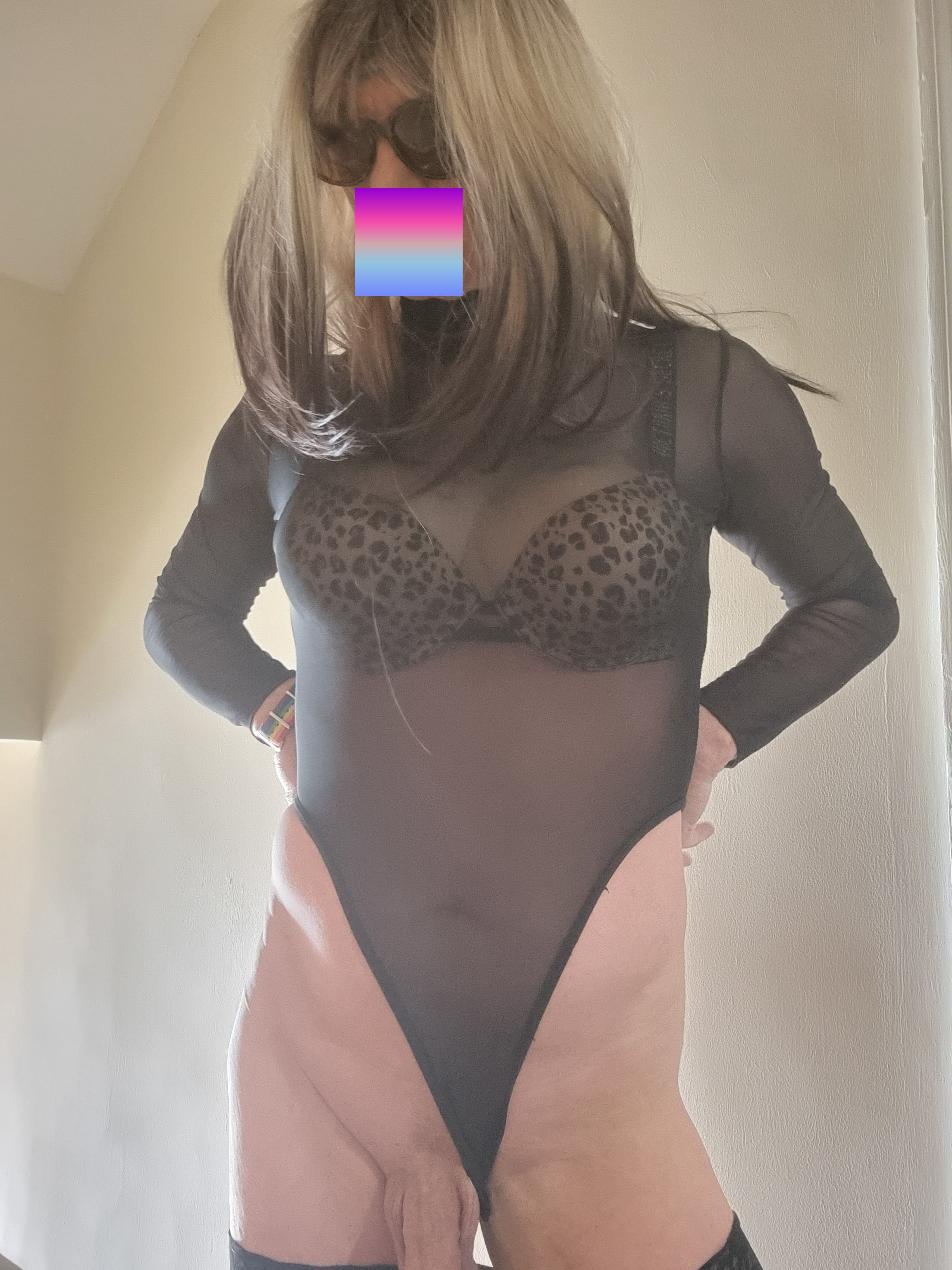 https://cdn.adultwork.com/gallery/G14/10610641.jpg