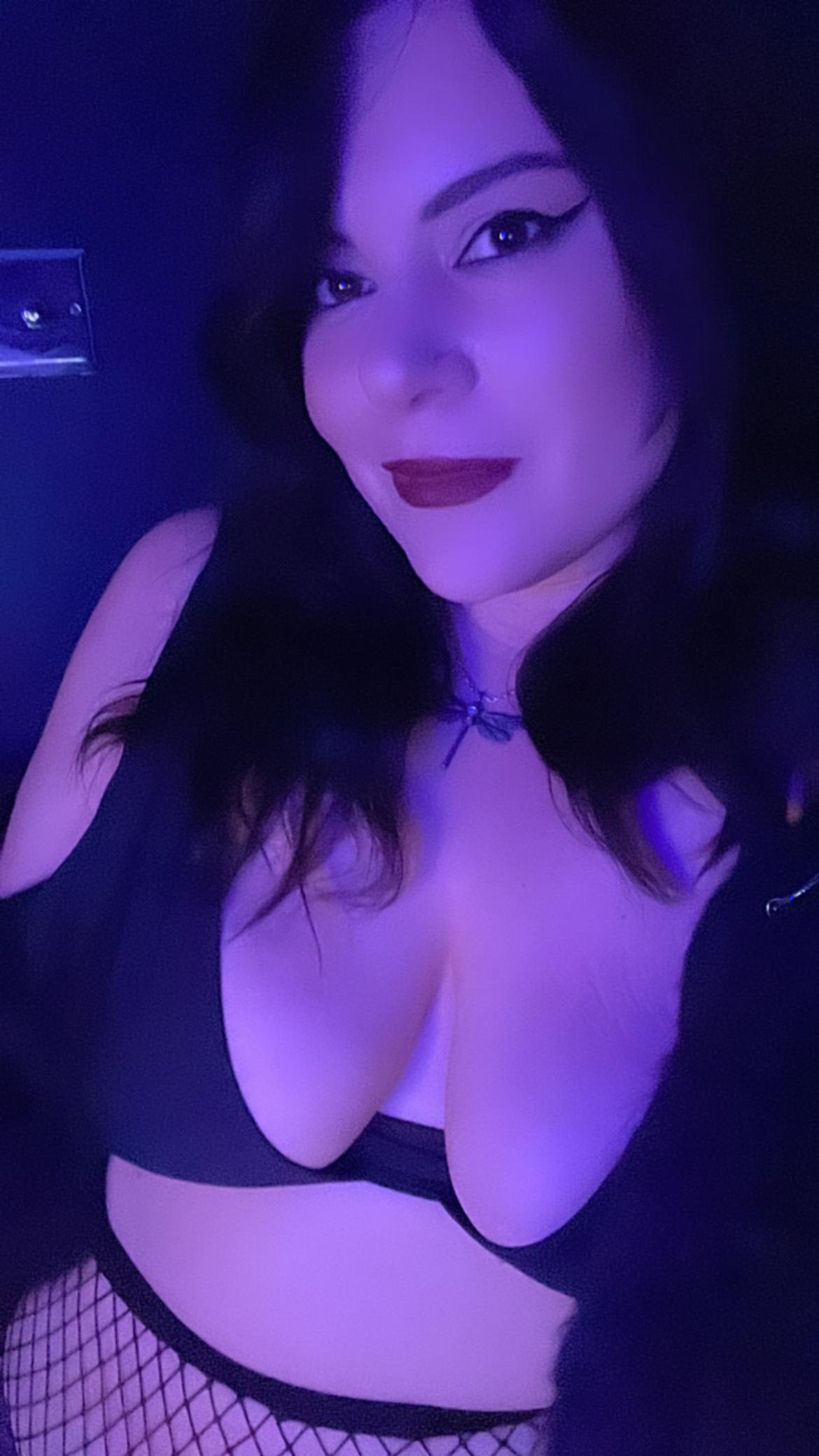 https://cdn.adultwork.com/gallery/G14/10640246.jpg