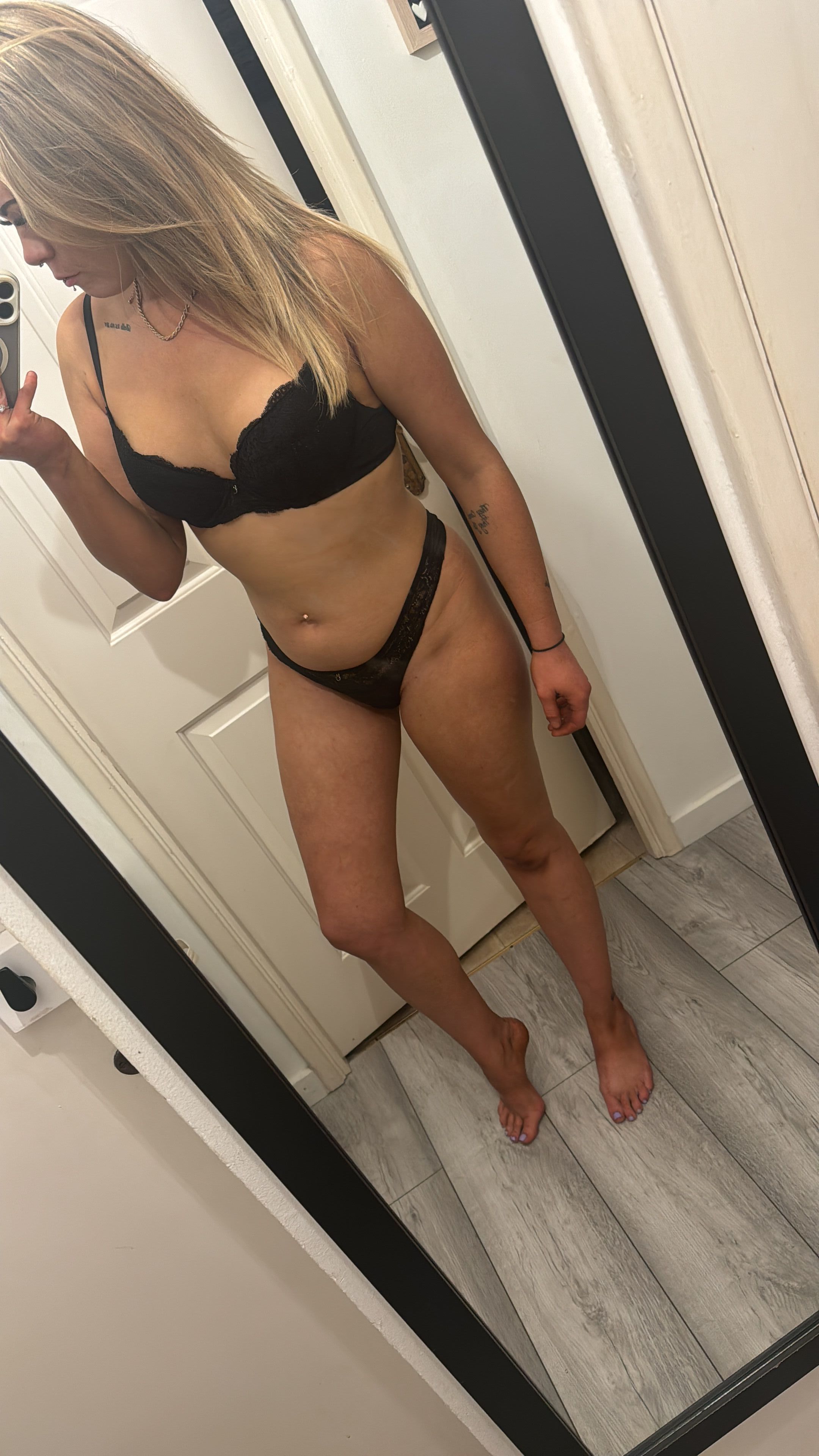 https://cdn.adultwork.com/gallery/G14/10650183.jpg