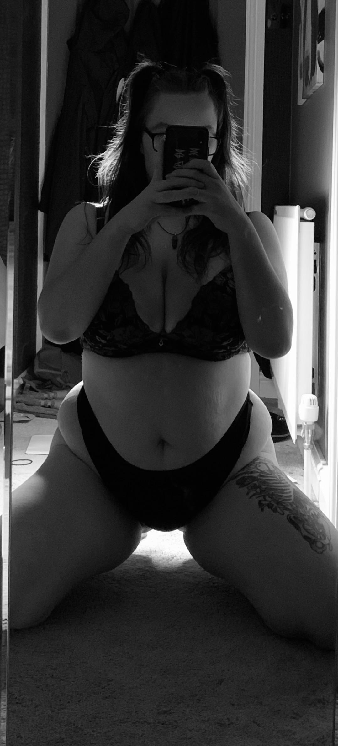 https://cdn.adultwork.com/gallery/G14/10650804.jpg