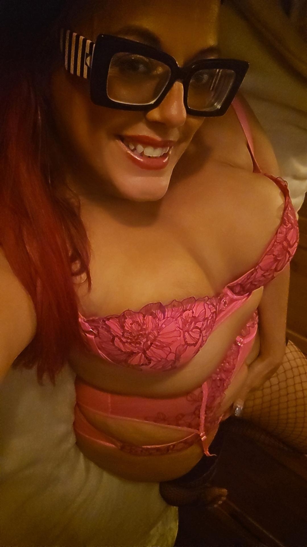 https://cdn.adultwork.com/gallery/G14/10670618.jpg