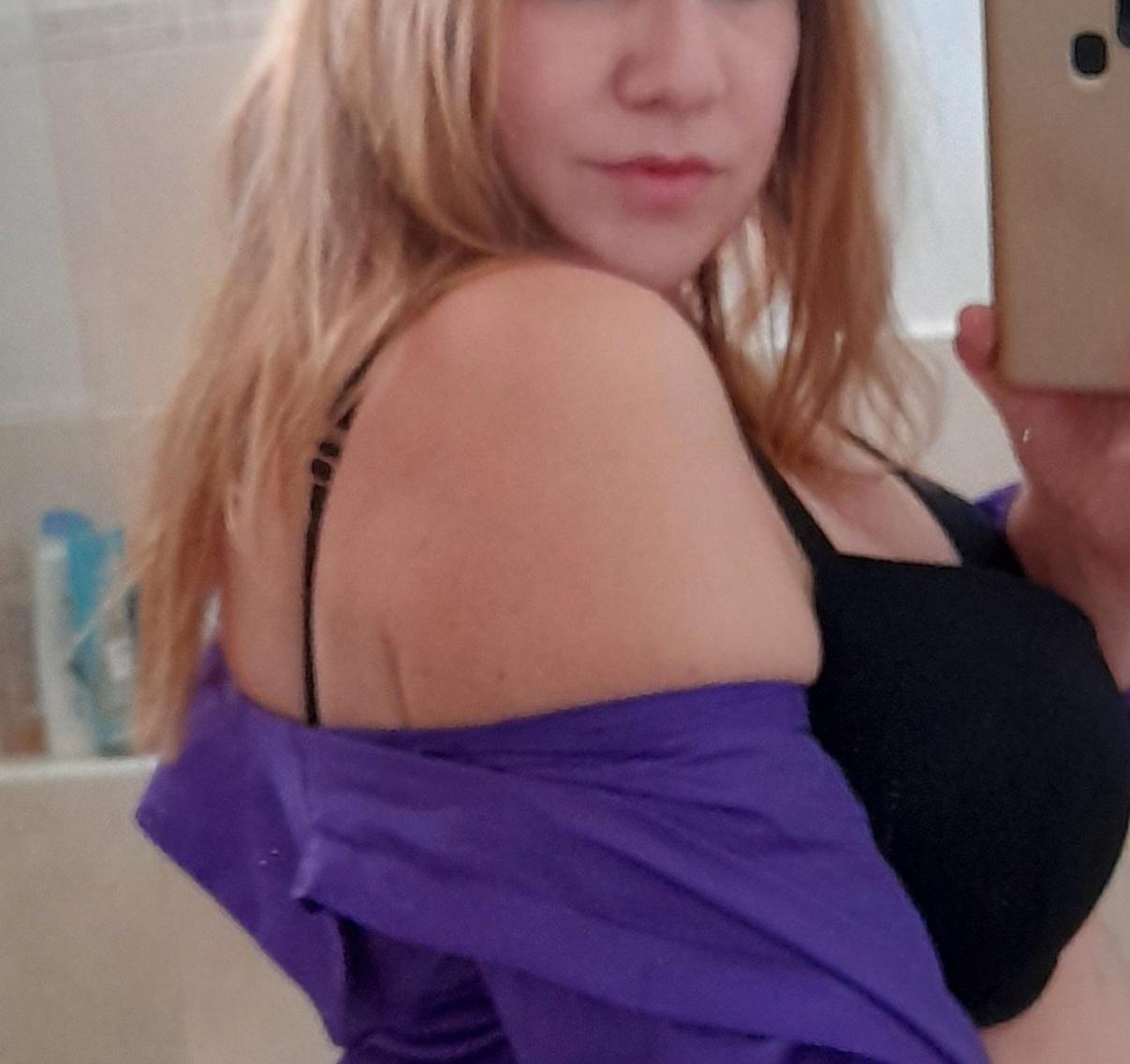 https://cdn.adultwork.com/gallery/G14/10670872.jpg