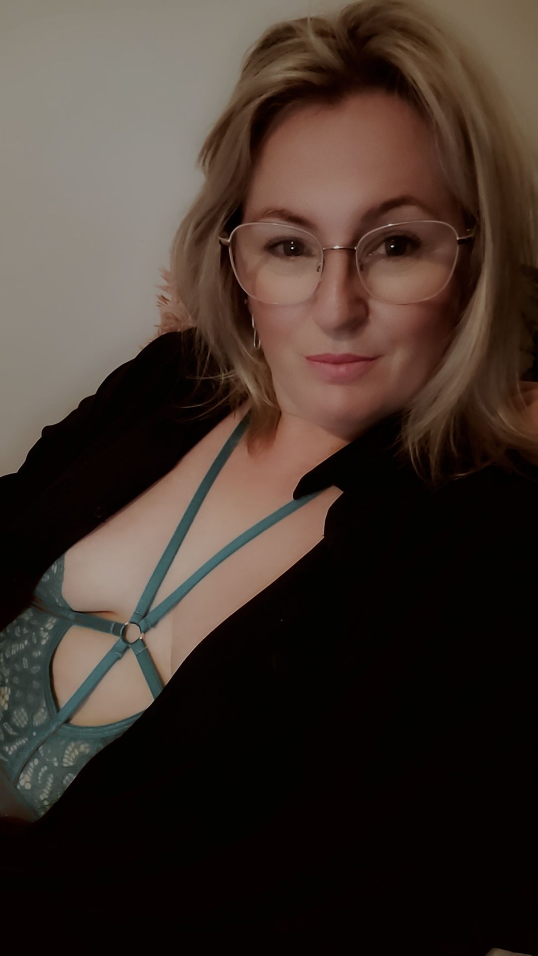 https://cdn.adultwork.com/gallery/G14/10750477.jpg