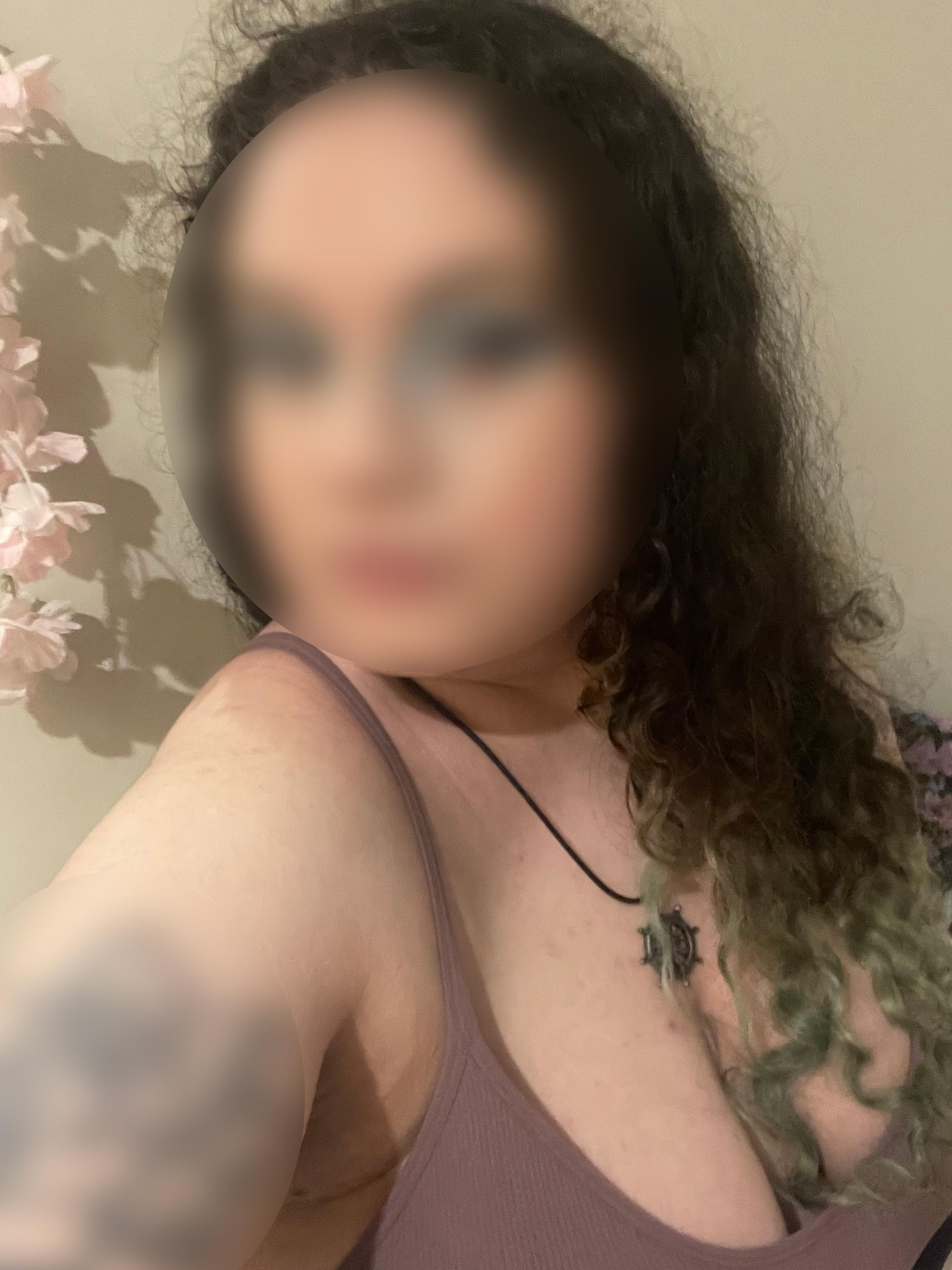 https://cdn.adultwork.com/gallery/G14/10750744.jpg