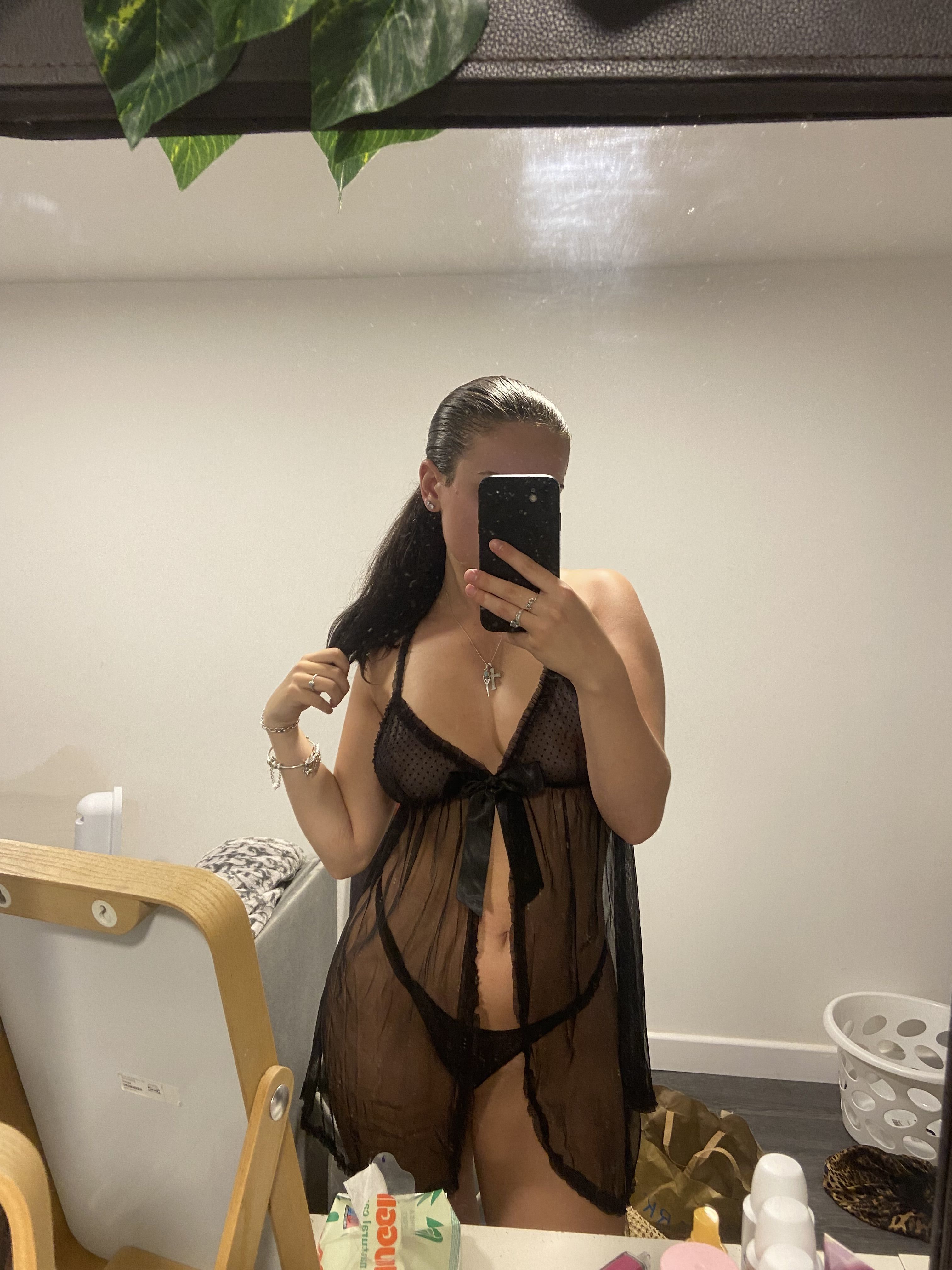 https://cdn.adultwork.com/gallery/G14/10750777.jpg