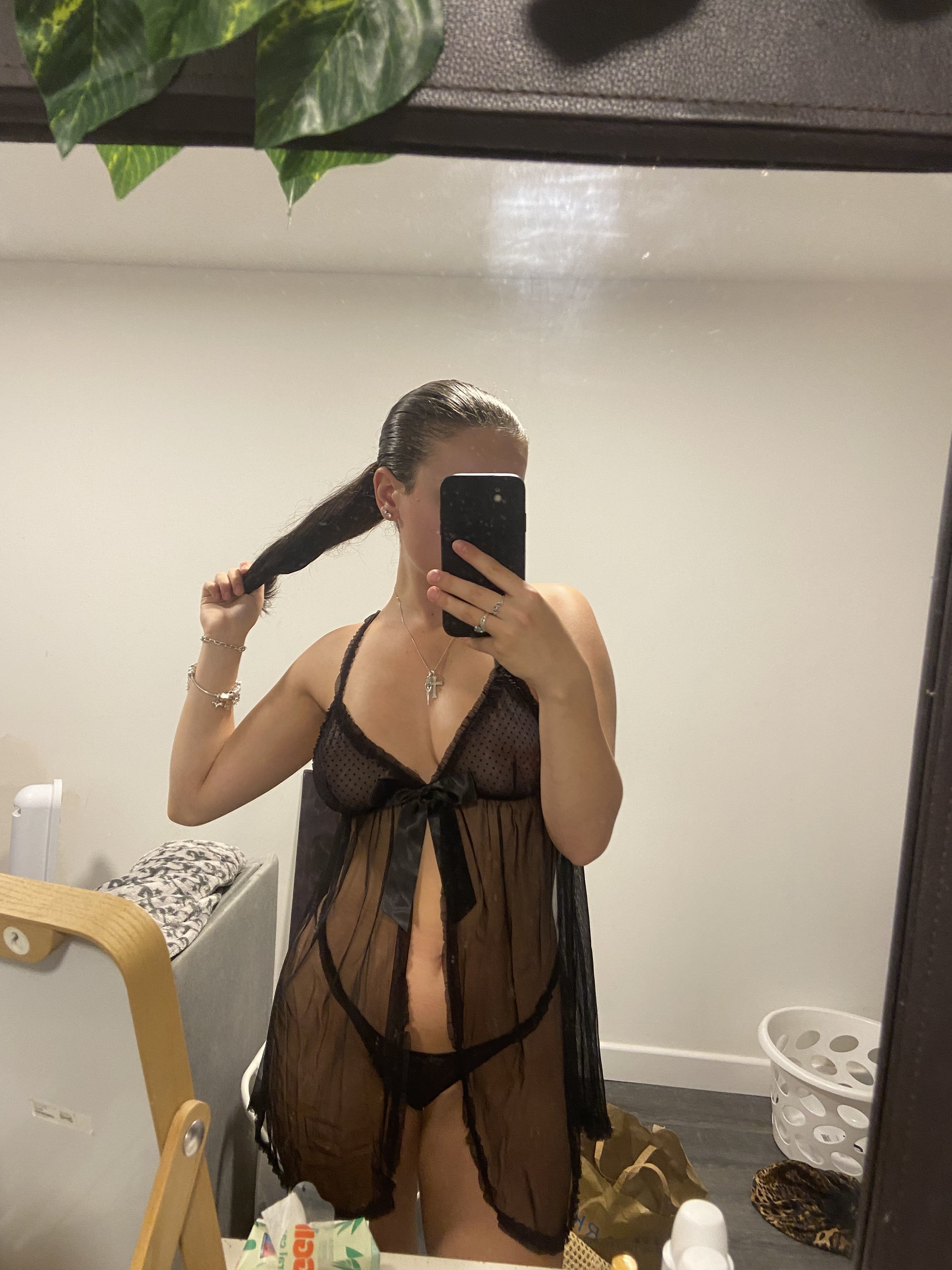 https://cdn.adultwork.com/gallery/G14/10750779.jpg