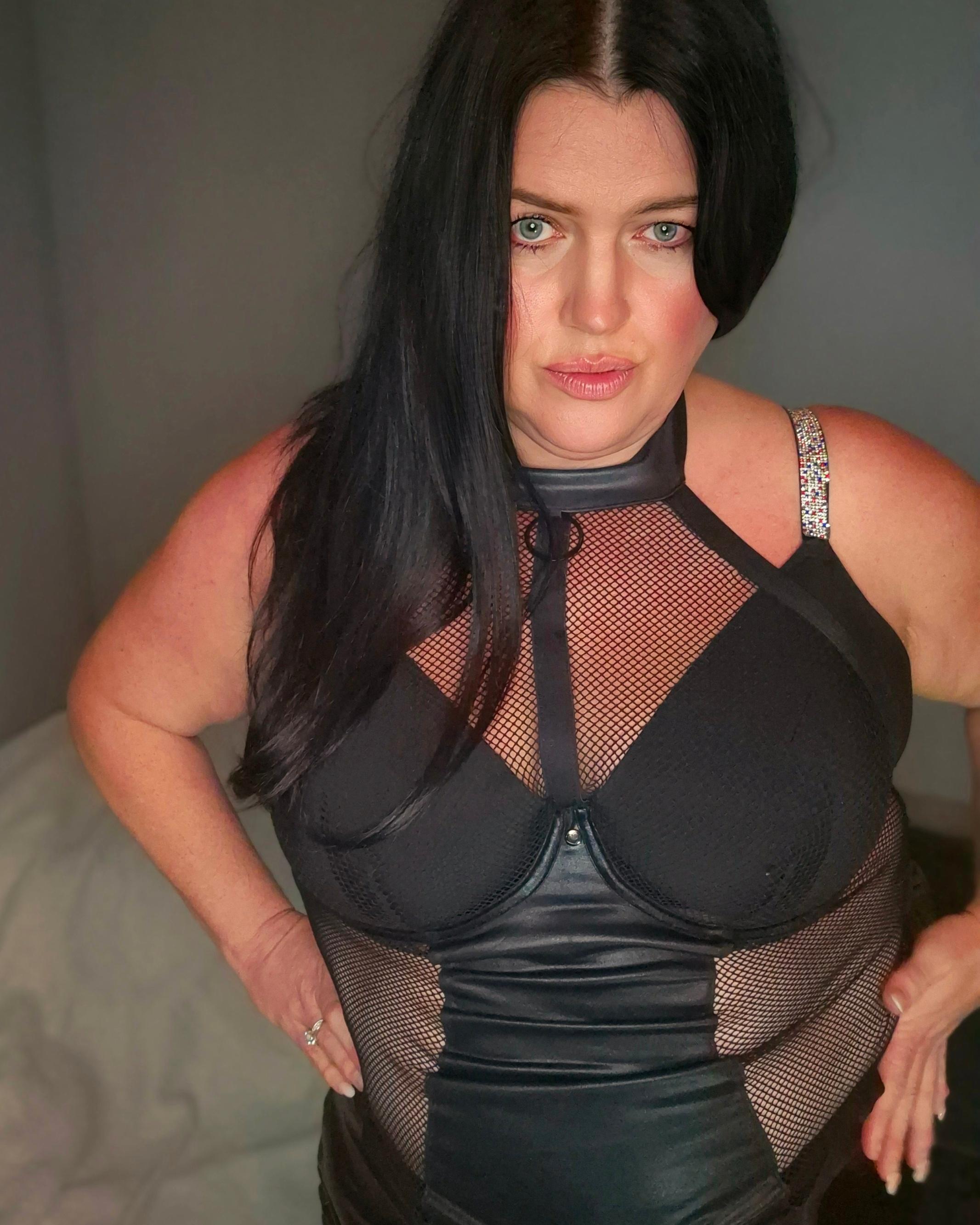 https://cdn.adultwork.com/gallery/G14/10810373.jpg