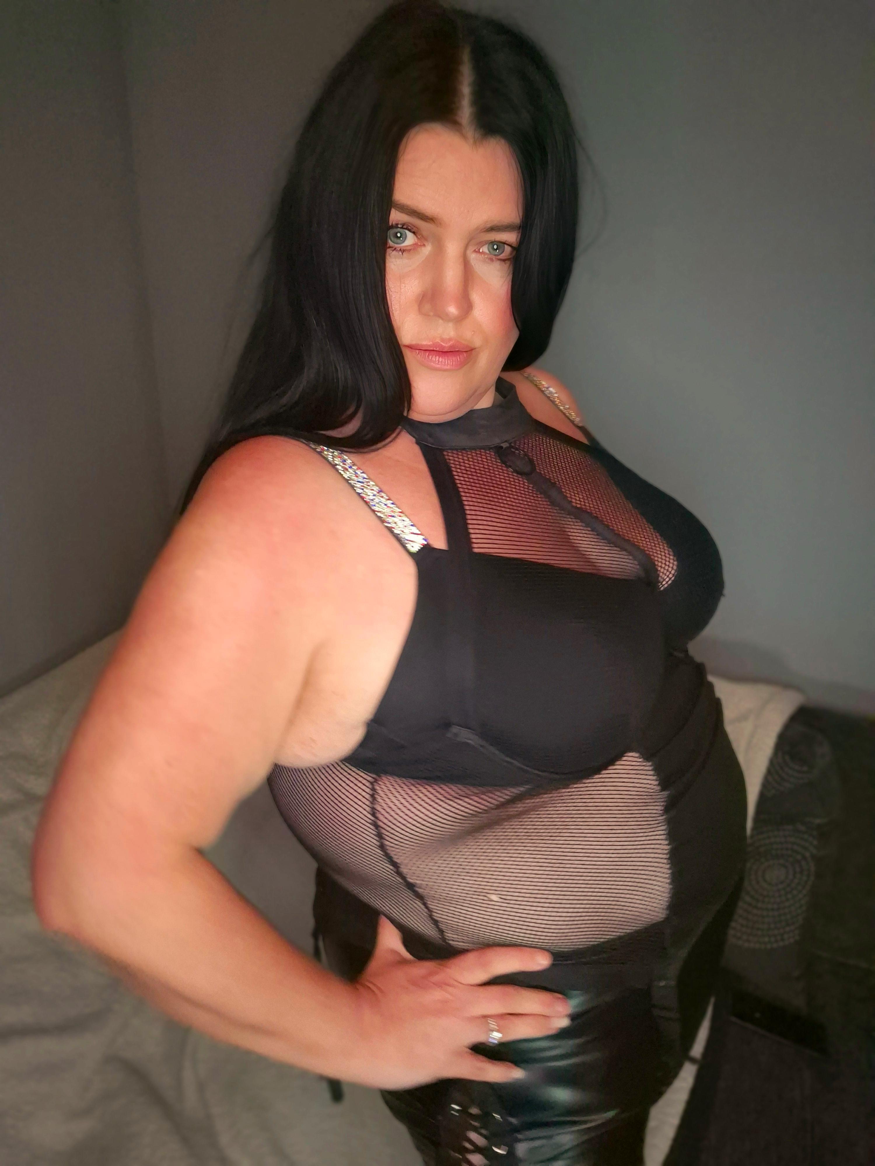 https://cdn.adultwork.com/gallery/G14/10810376.jpg