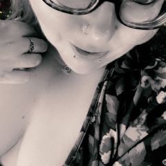 Profile Image for @Suzibbwuk on AdultWork.com