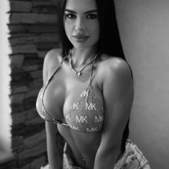 Crow End escort Cataleya_ExModel