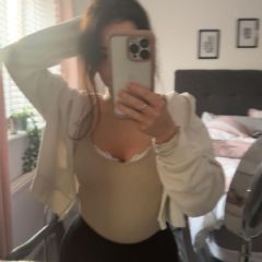 Profile Image for PetiteBrunetteTeenUK on AdultWork.com